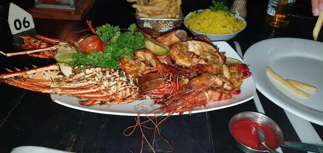 Restaurant/places to eat in SURF UNA BEACH HOTEL