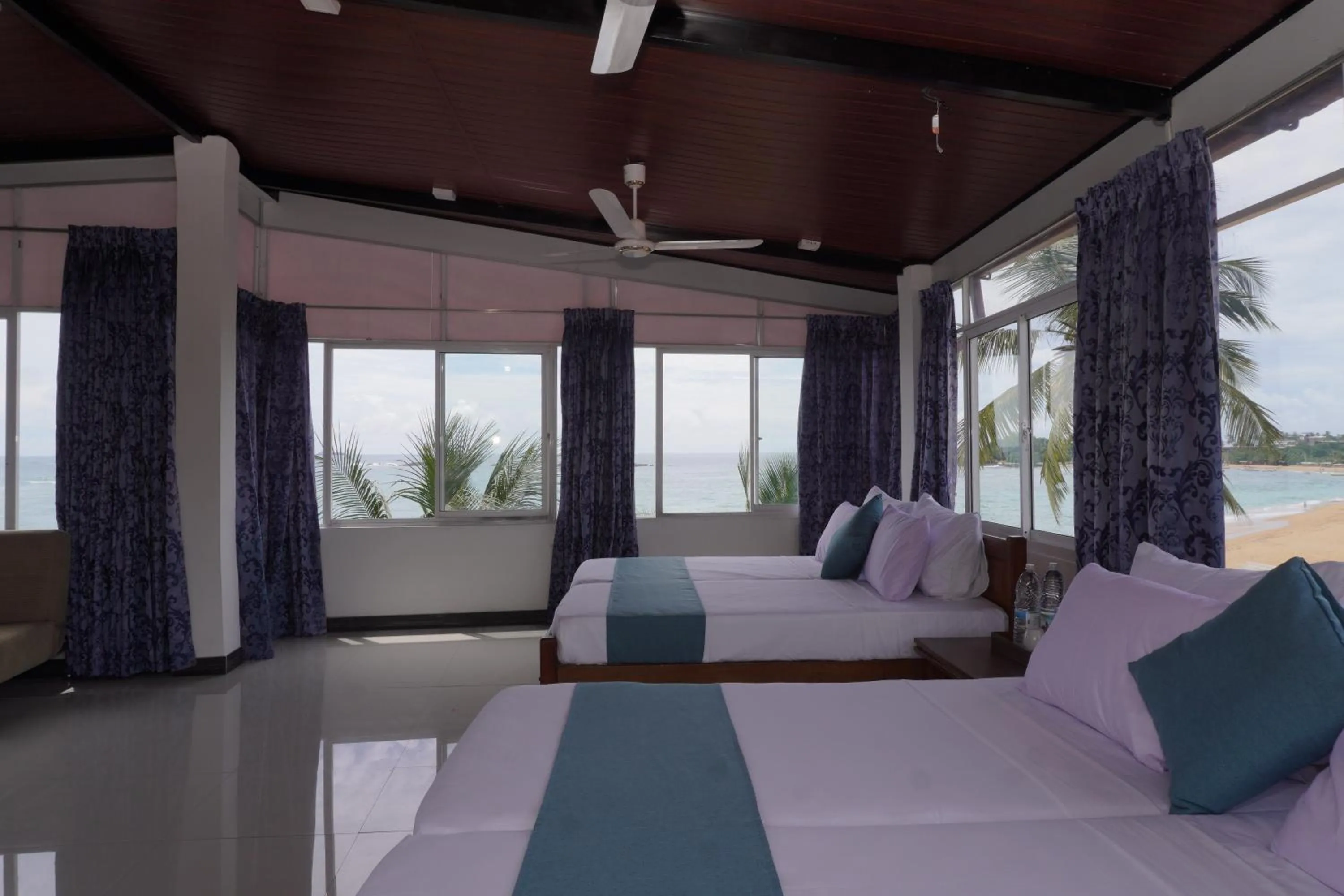 Bed in SURF UNA BEACH HOTEL