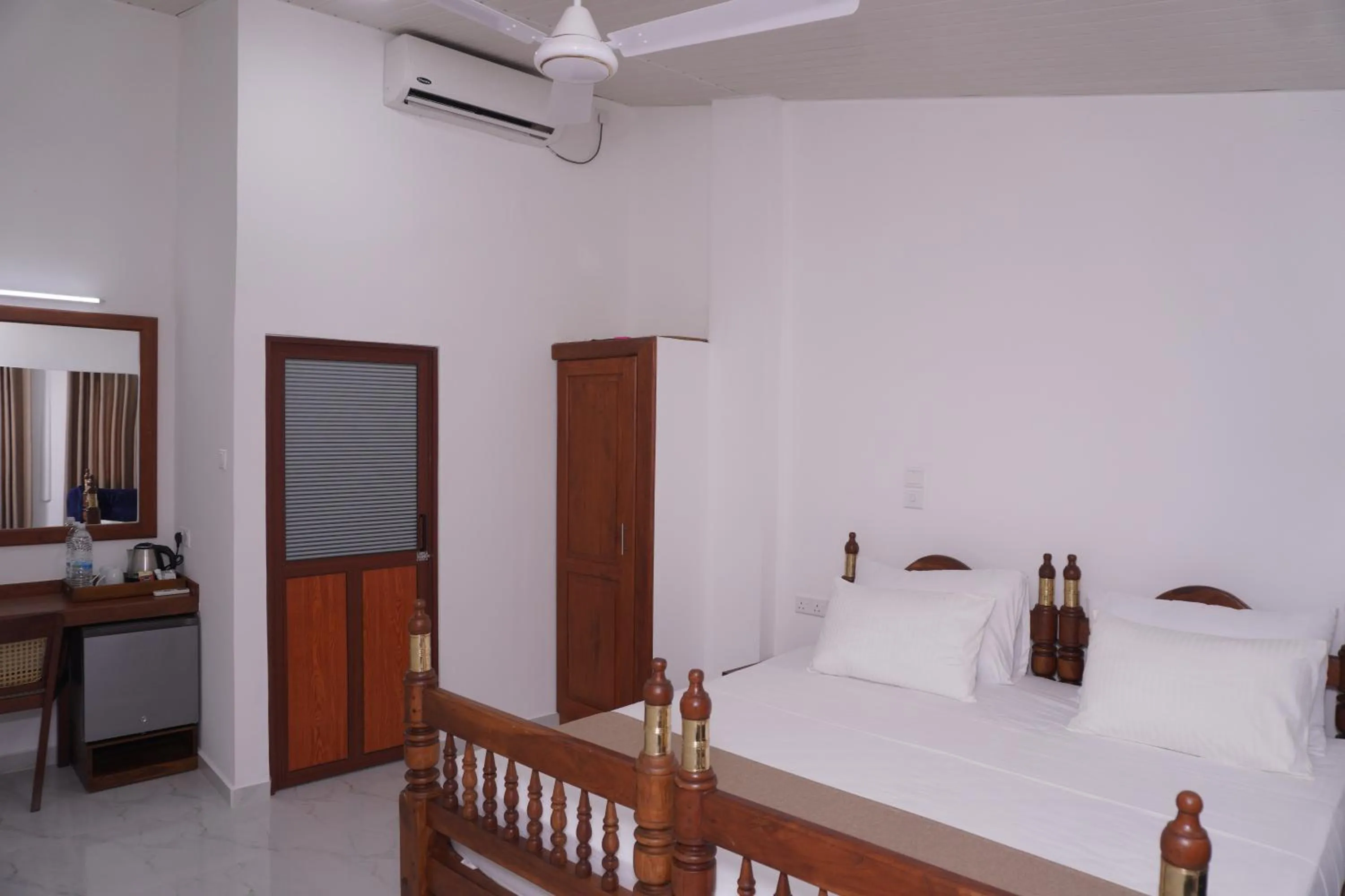Bedroom, Bed in SURF UNA BEACH HOTEL
