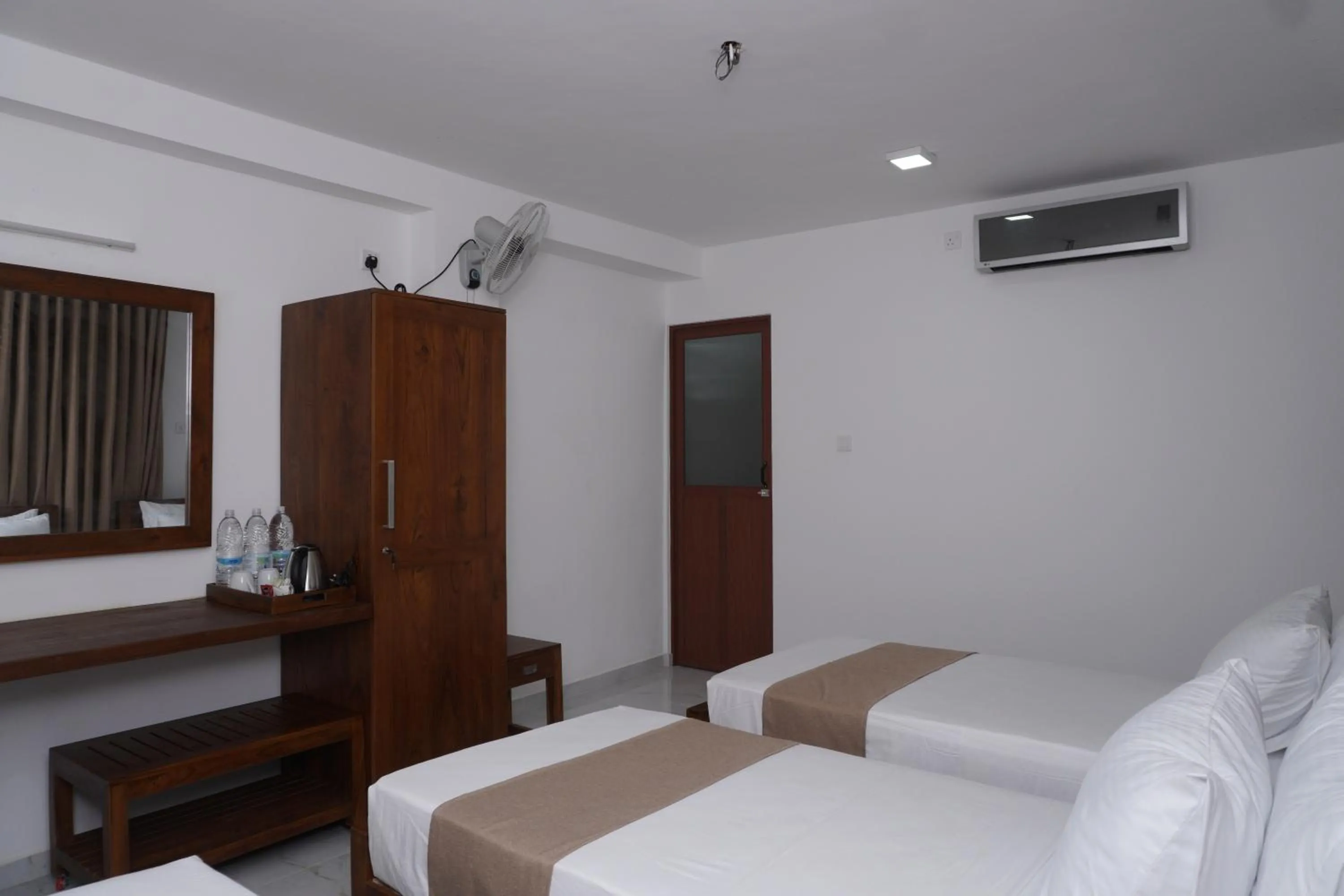 Bedroom, Bed in SURF UNA BEACH HOTEL