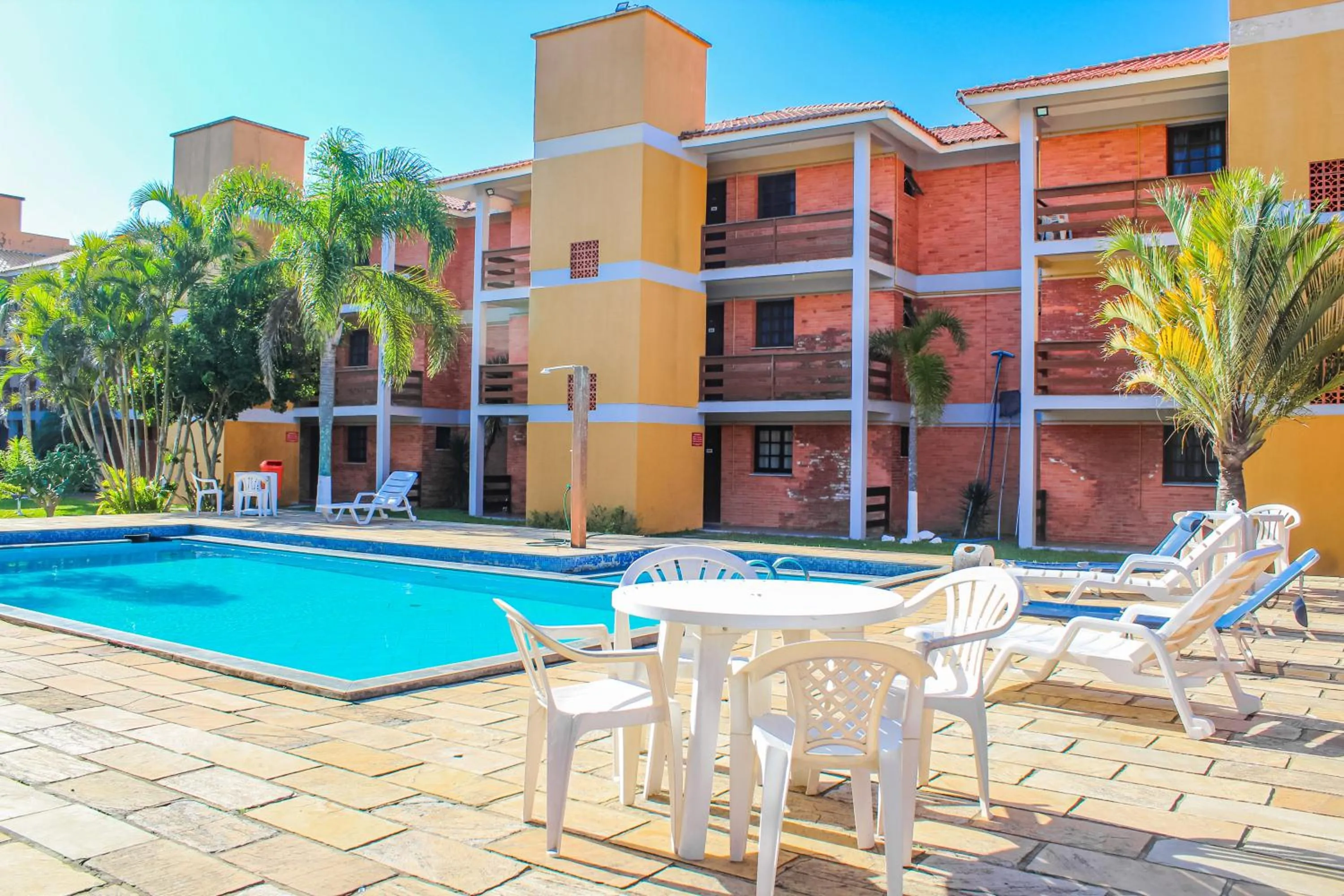 Swimming pool in Serramar Apart Hotel