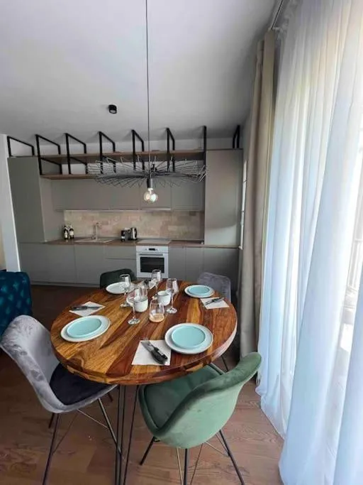 Nice one bedroom apt S