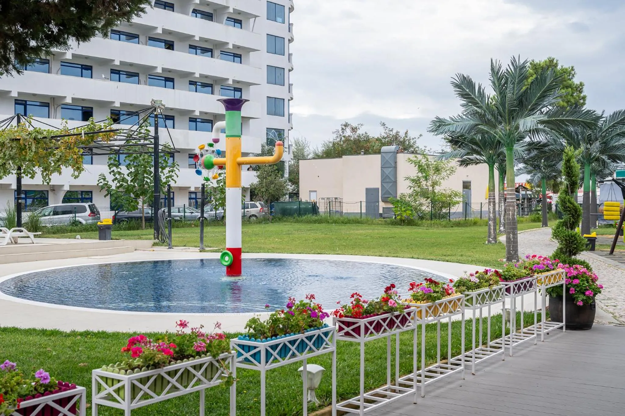 Swimming pool in Flamingo Beach Hotel