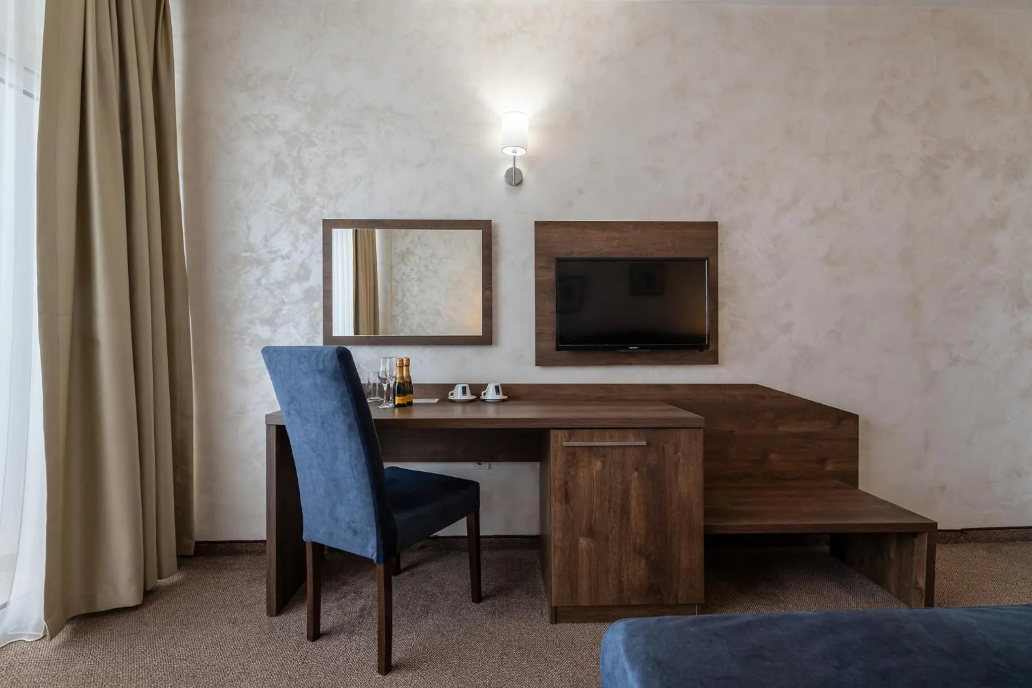 TV and multimedia in Flamingo Beach Hotel