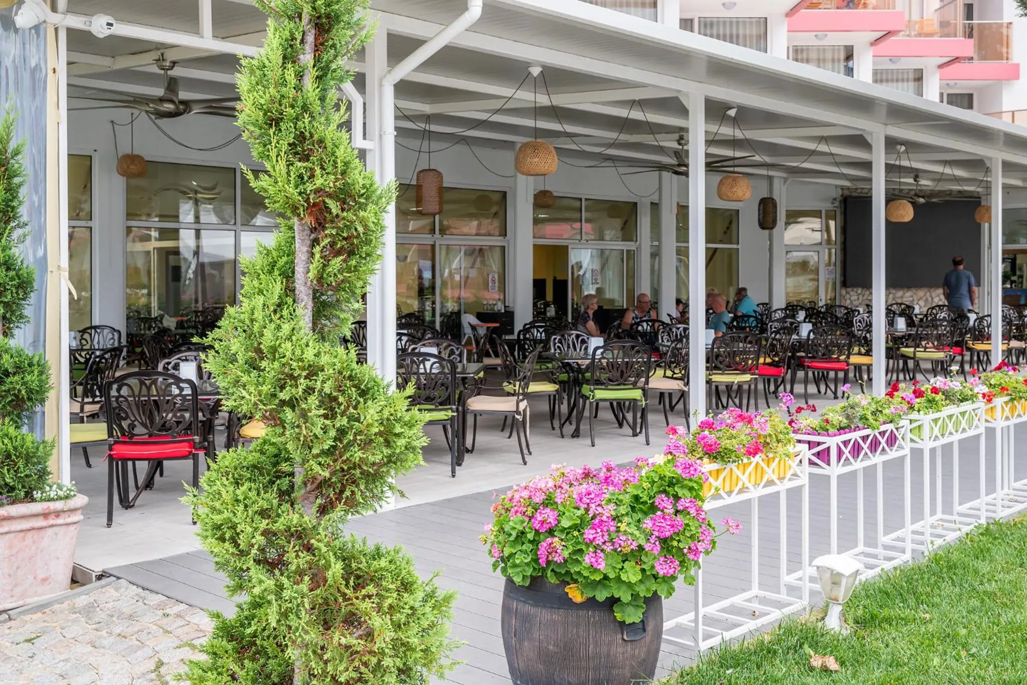 Restaurant/places to eat in Flamingo Beach Hotel