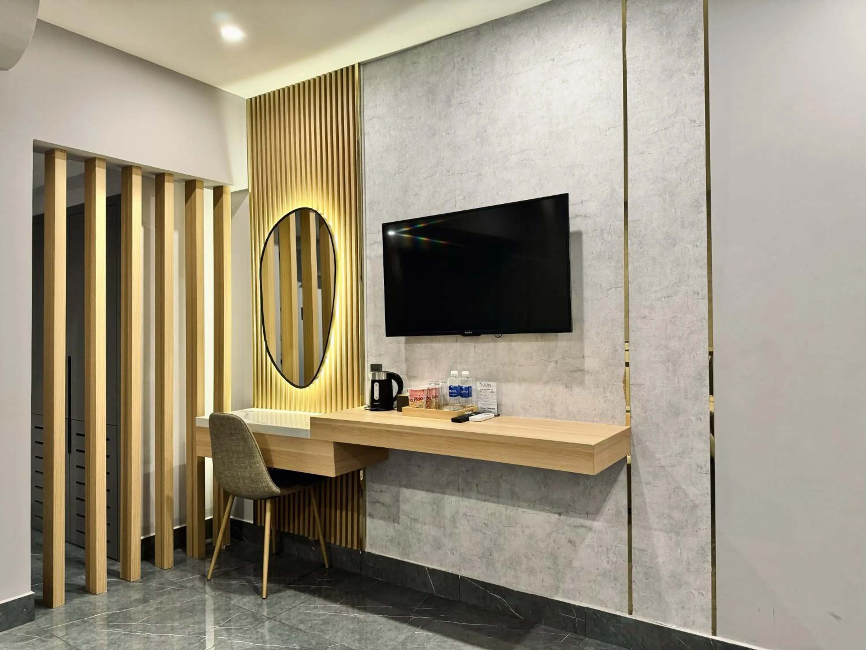 TV and multimedia in LION 9 HOTEL