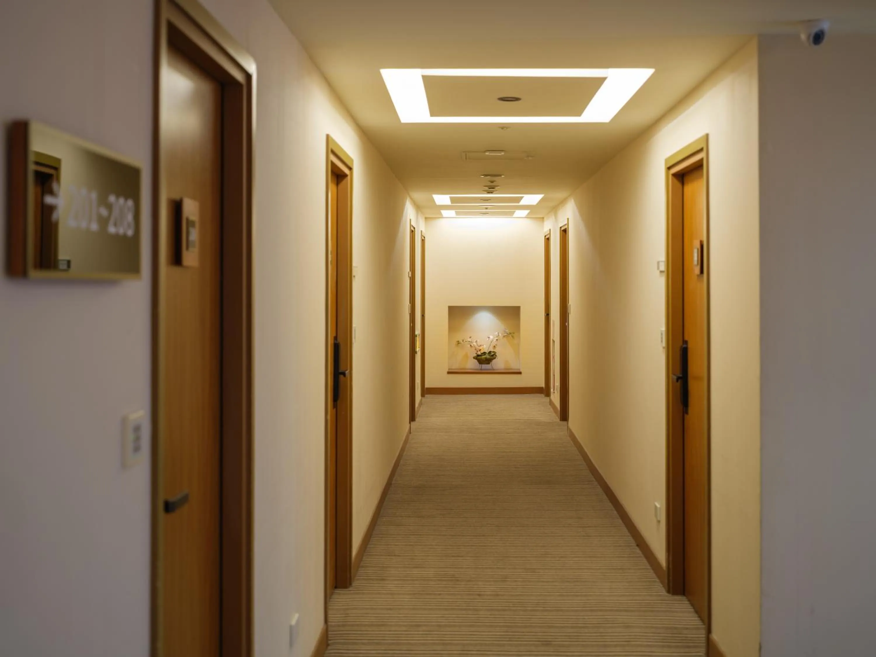 Property building in Rich & Free Hotel - Fuzhong 富逸旅趣-板橋府中館