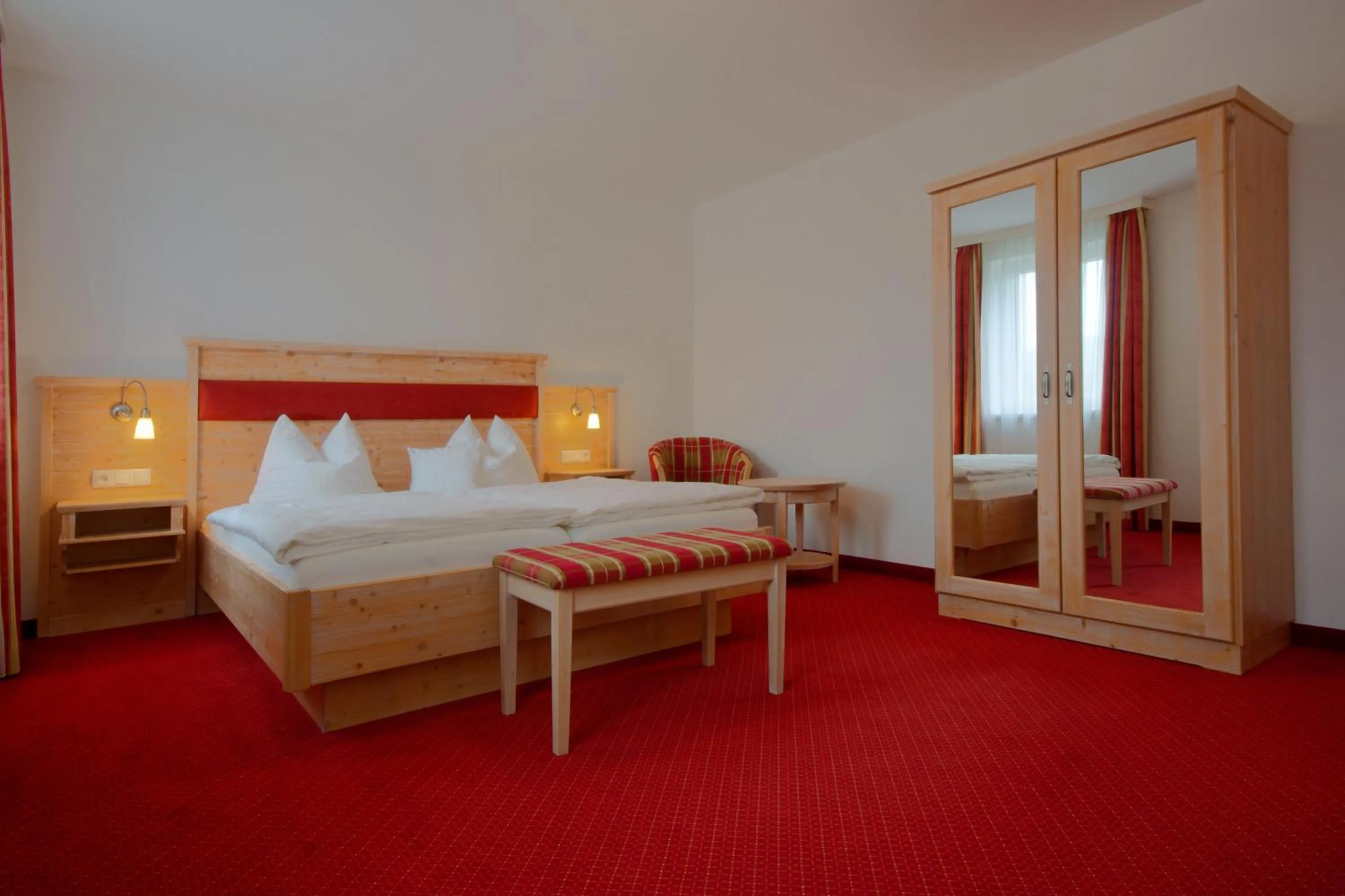 Photo of the whole room, Bed in Pension Am Finkenberg