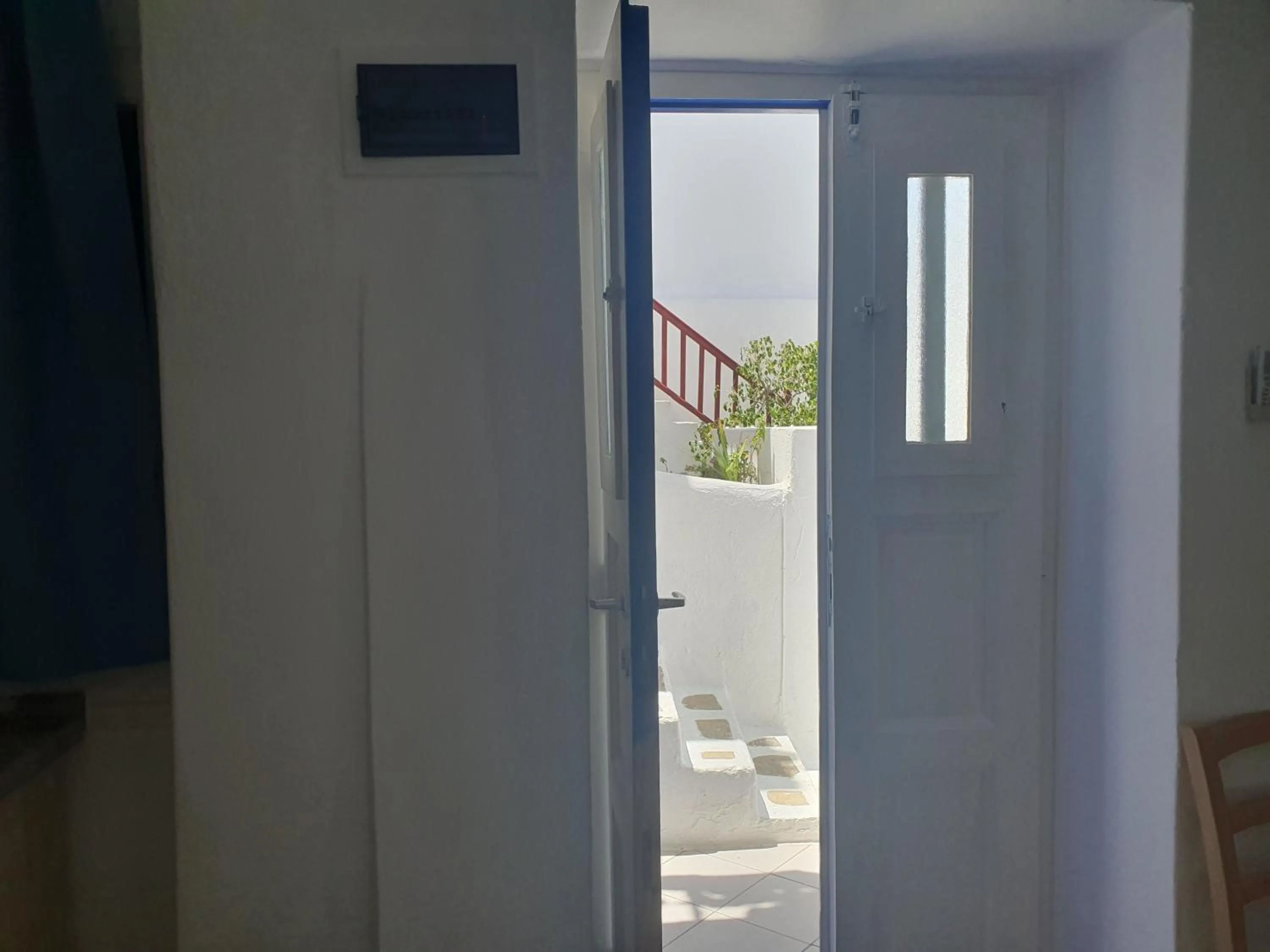 Facade/entrance in Eleanna's Mykonos