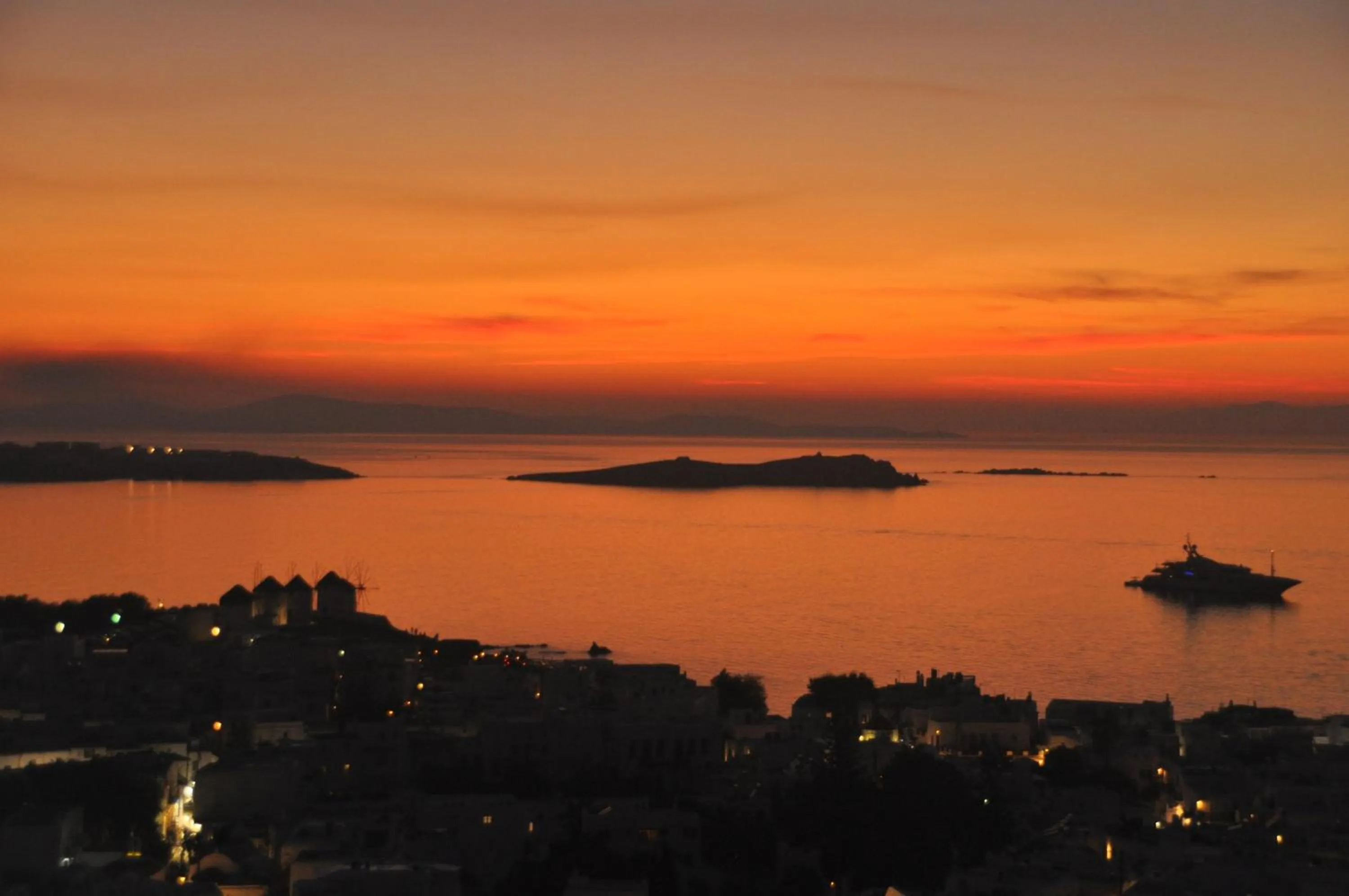 Natural landscape in Eleanna's Mykonos