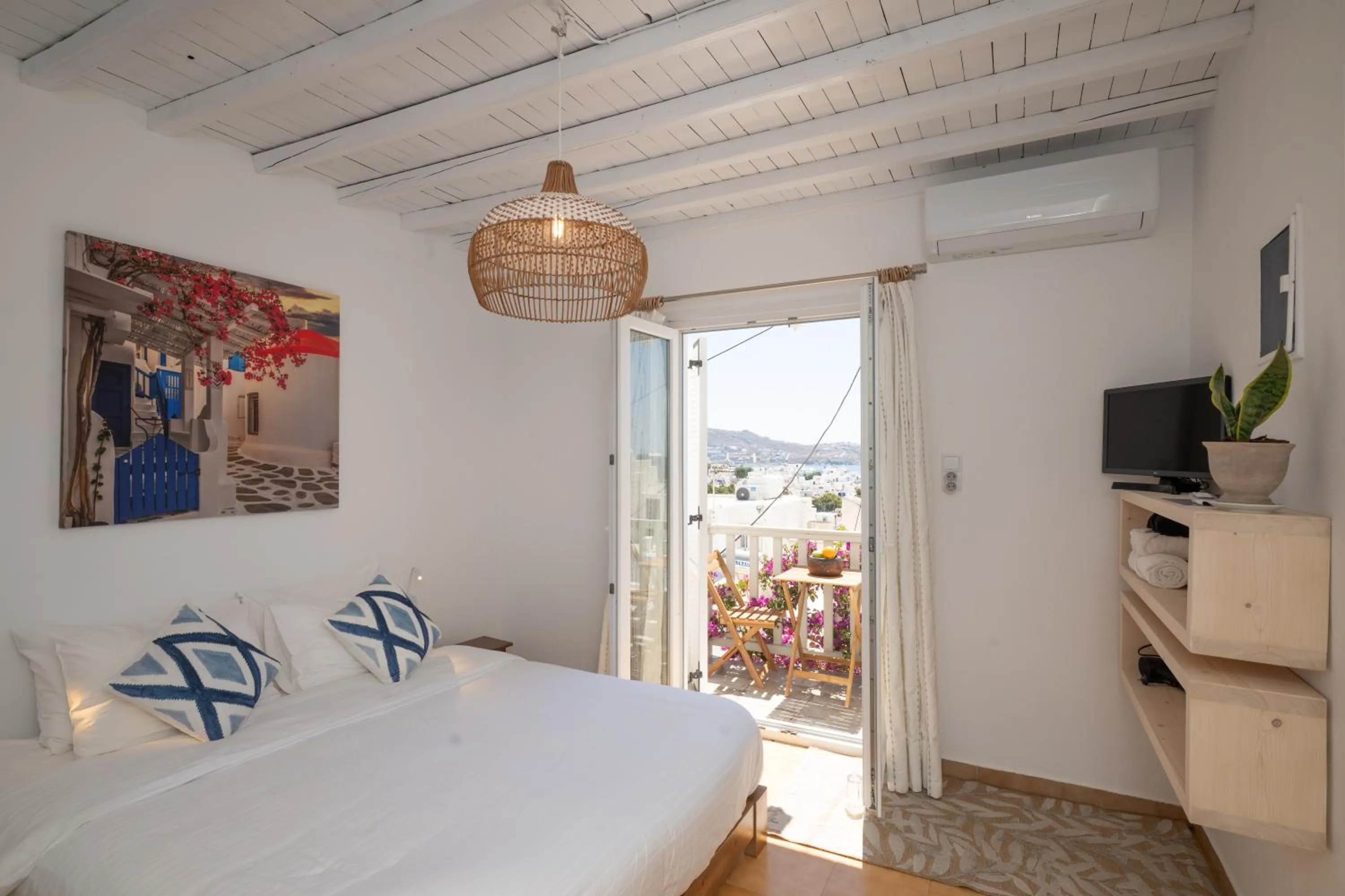 Bed in Eleanna's Mykonos