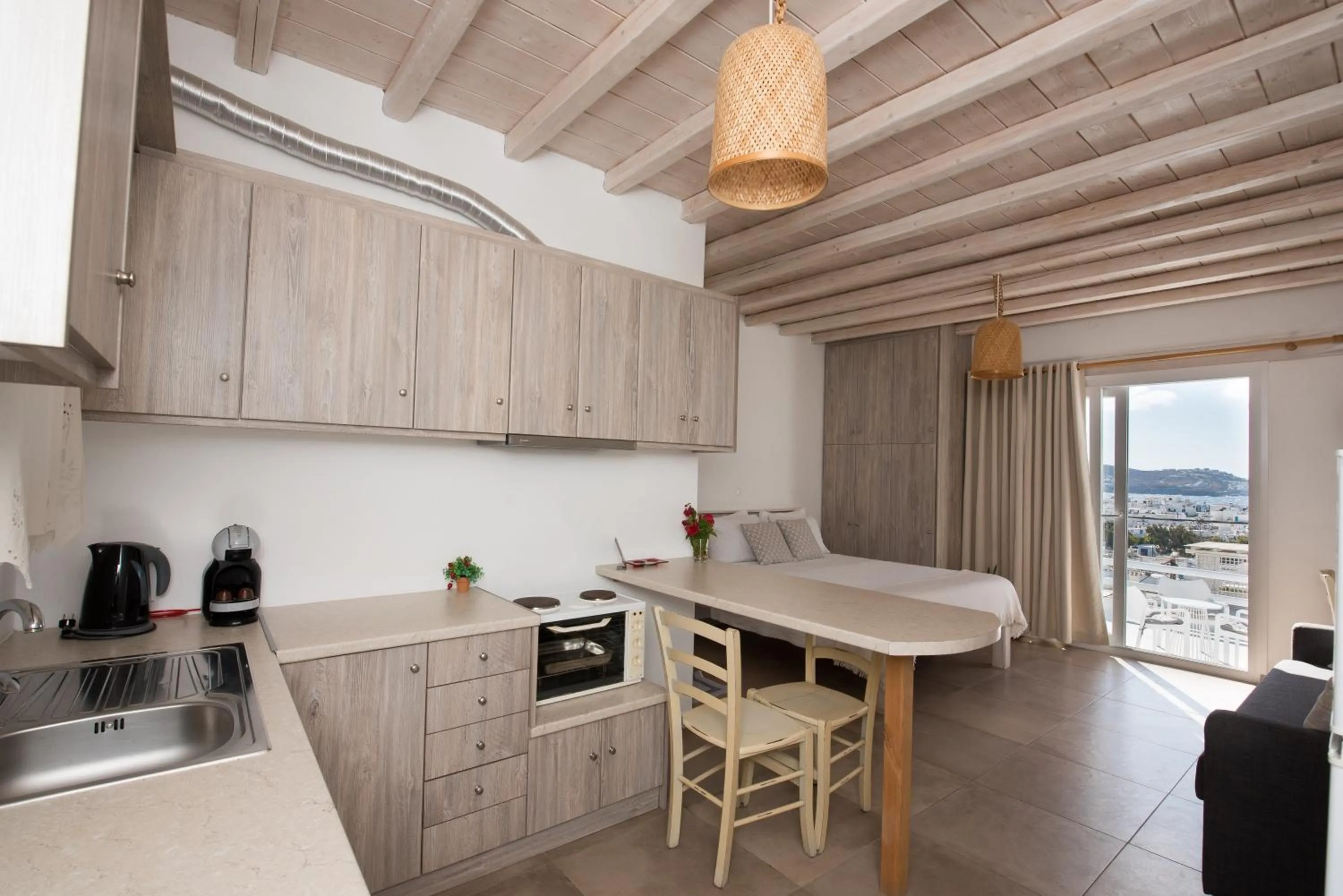 Coffee/tea facilities in Eleanna's Mykonos