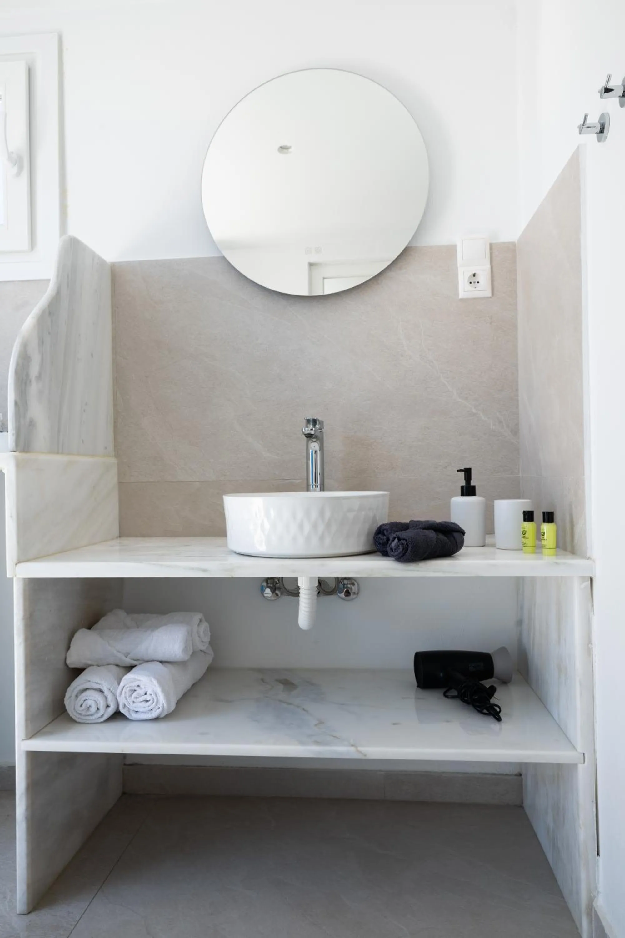 Bathroom in Eleanna's Mykonos