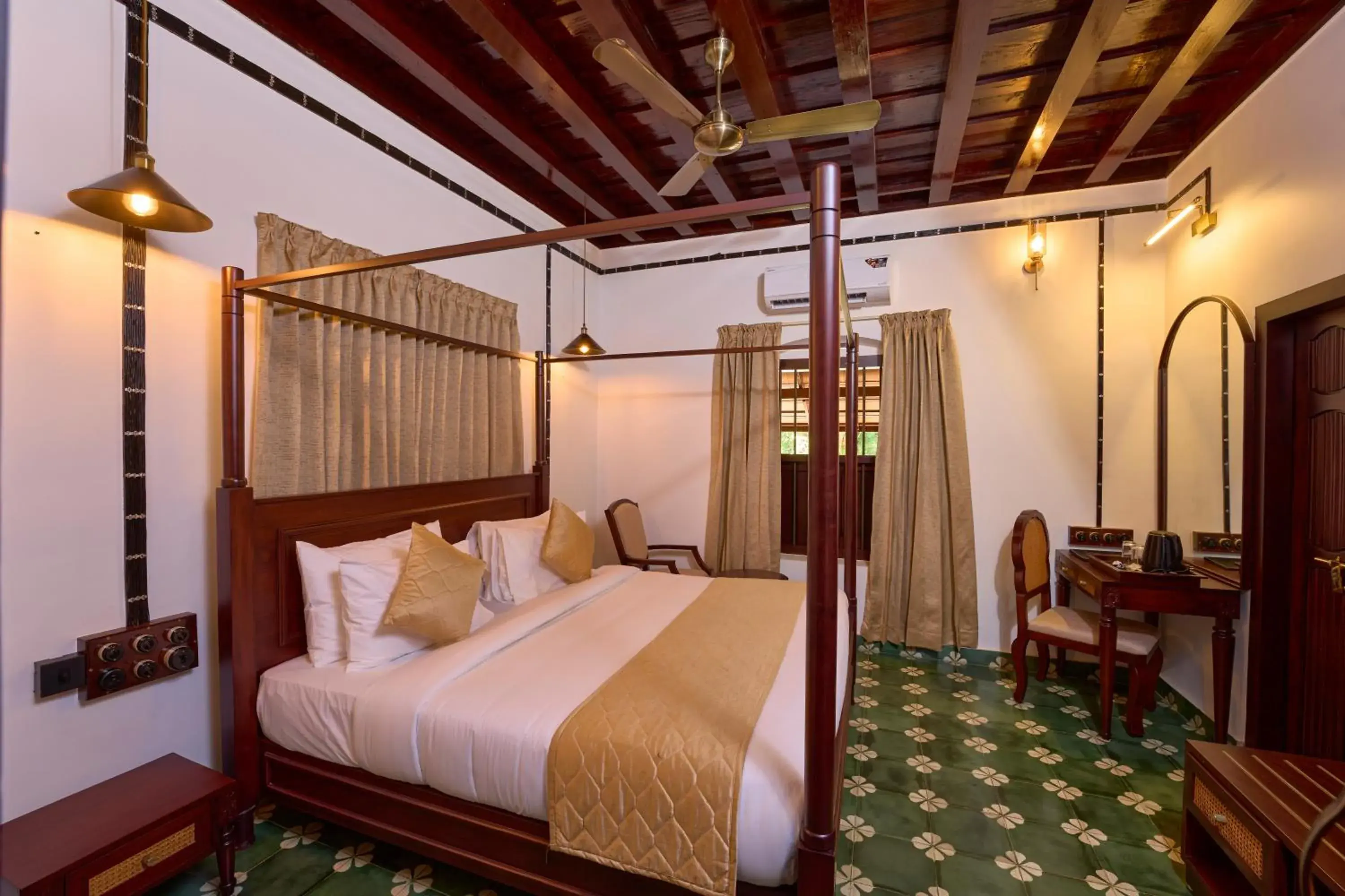 Double Room in Malabar Kovilakam Double Room in Malabar Kovilakam