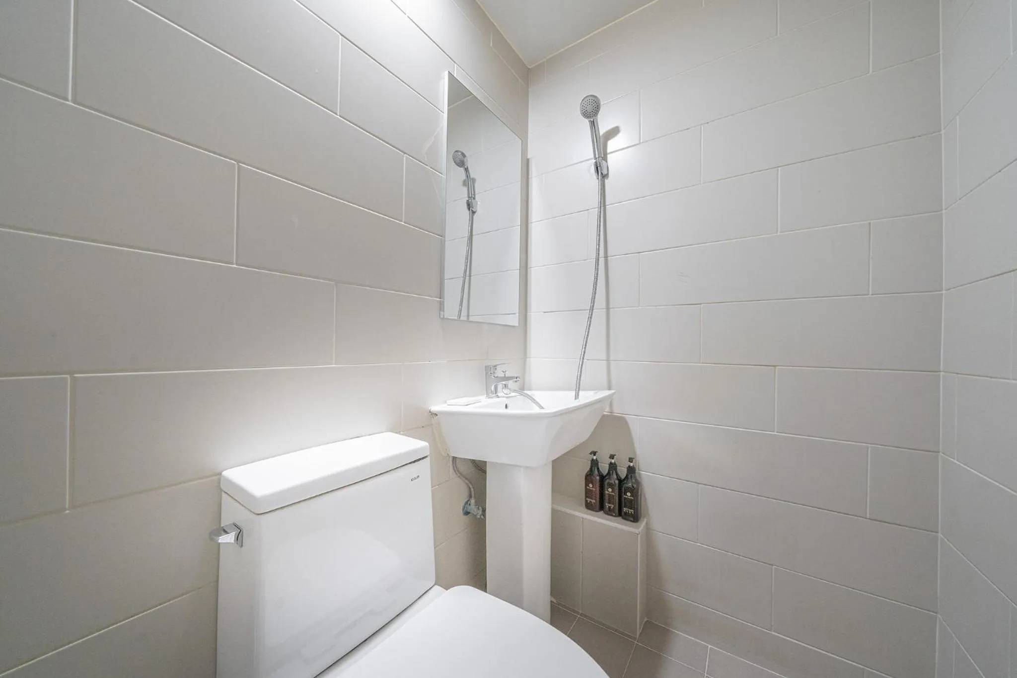 Toilet in Uiwang Nine Hotel