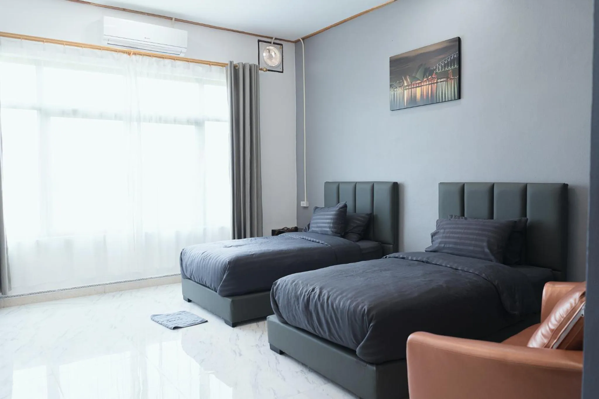 Bedroom, Bed in Tulip Hotel