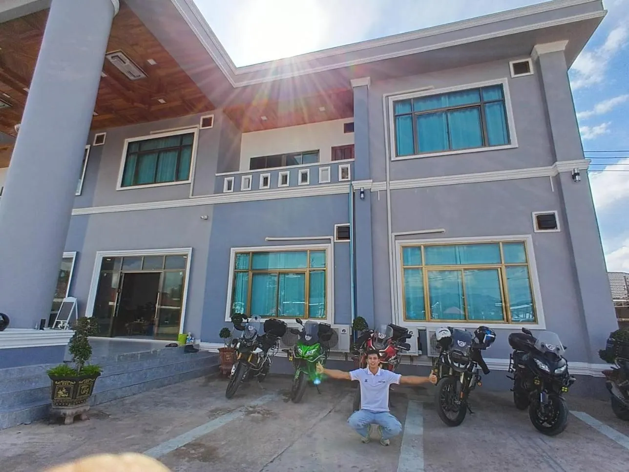 Parking in Tulip Hotel