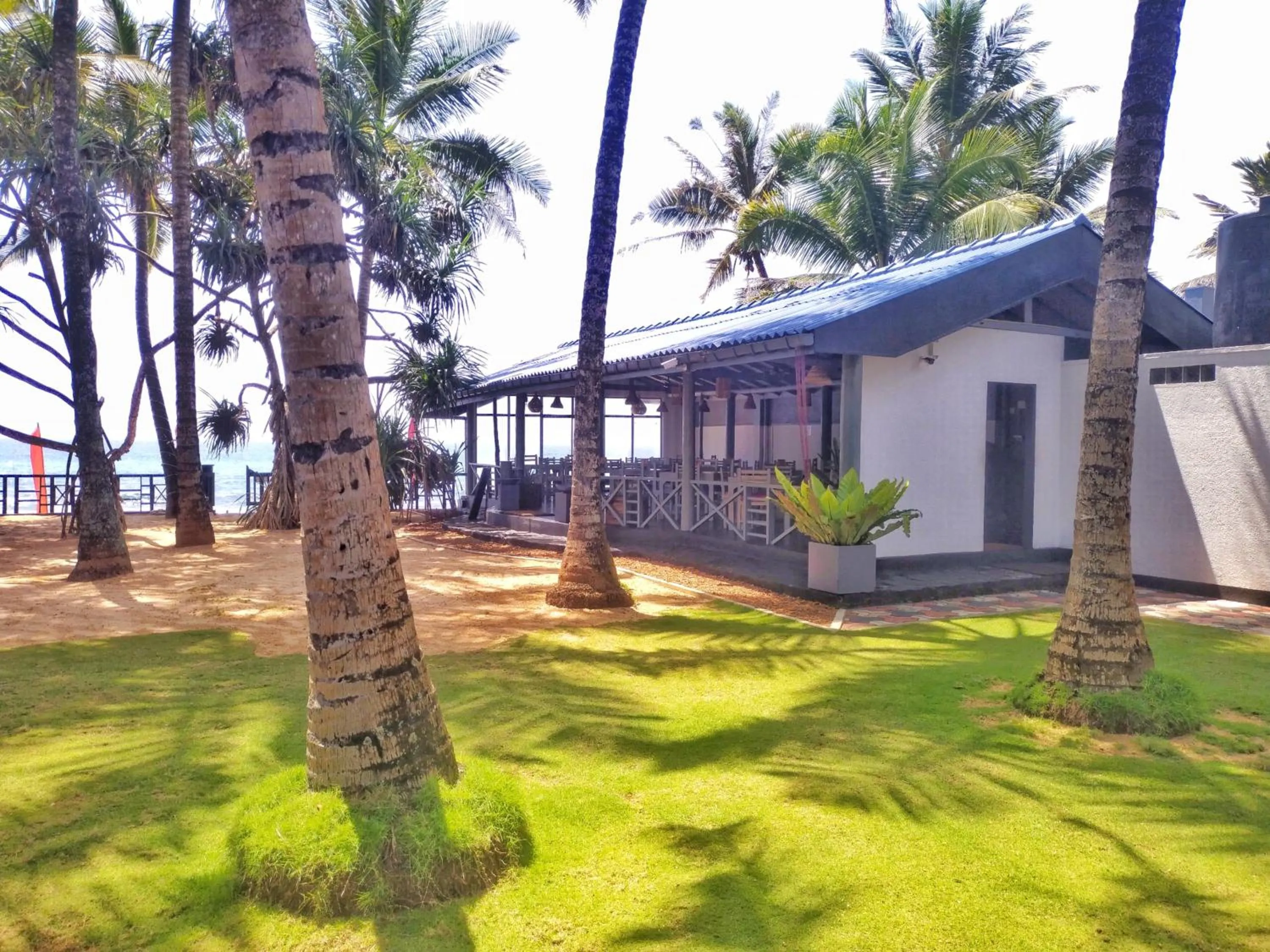 Property building in DALAWELLA BEACH RESORT