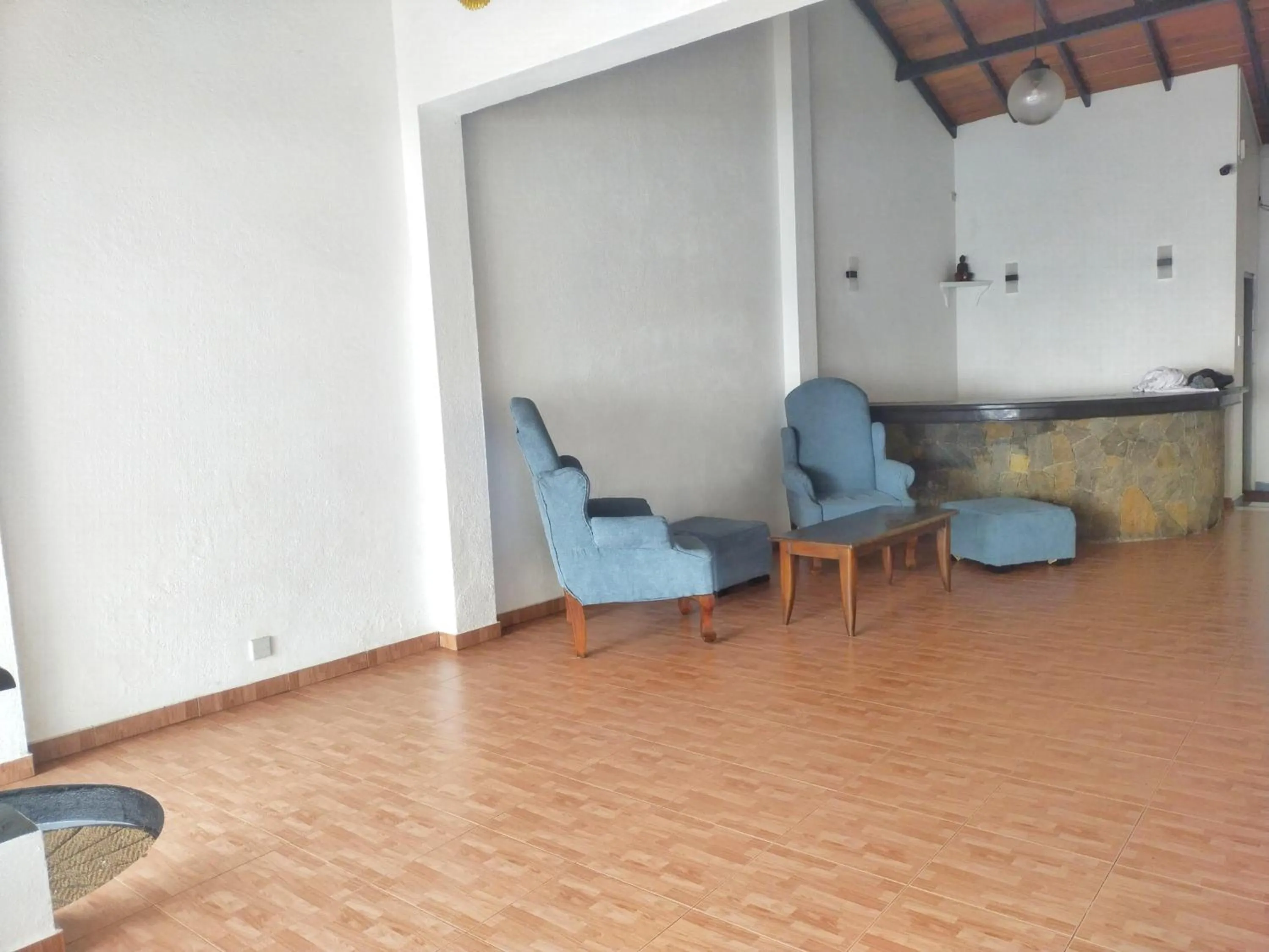 Living room in DALAWELLA BEACH RESORT