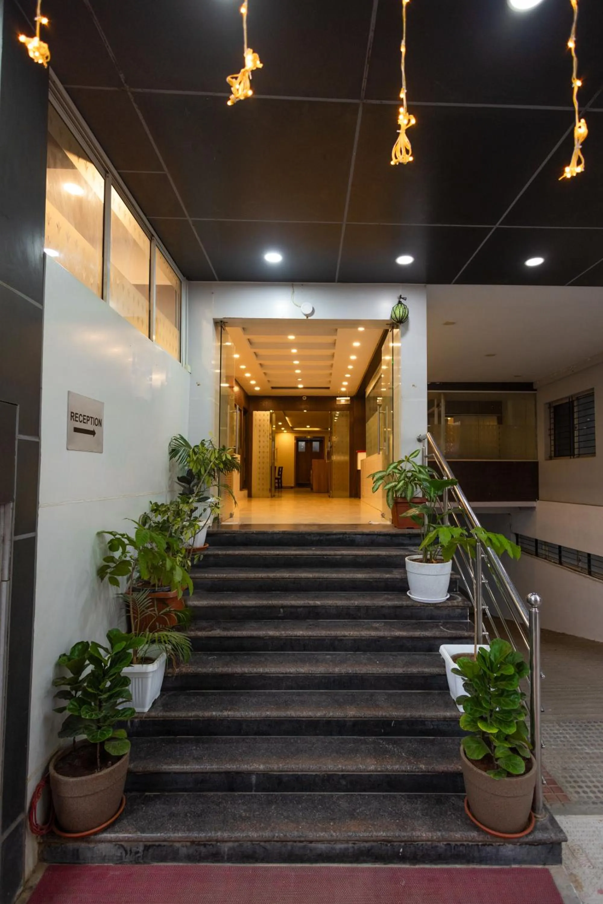 Facade/entrance in Suraksha Stay Brookfield Hotel