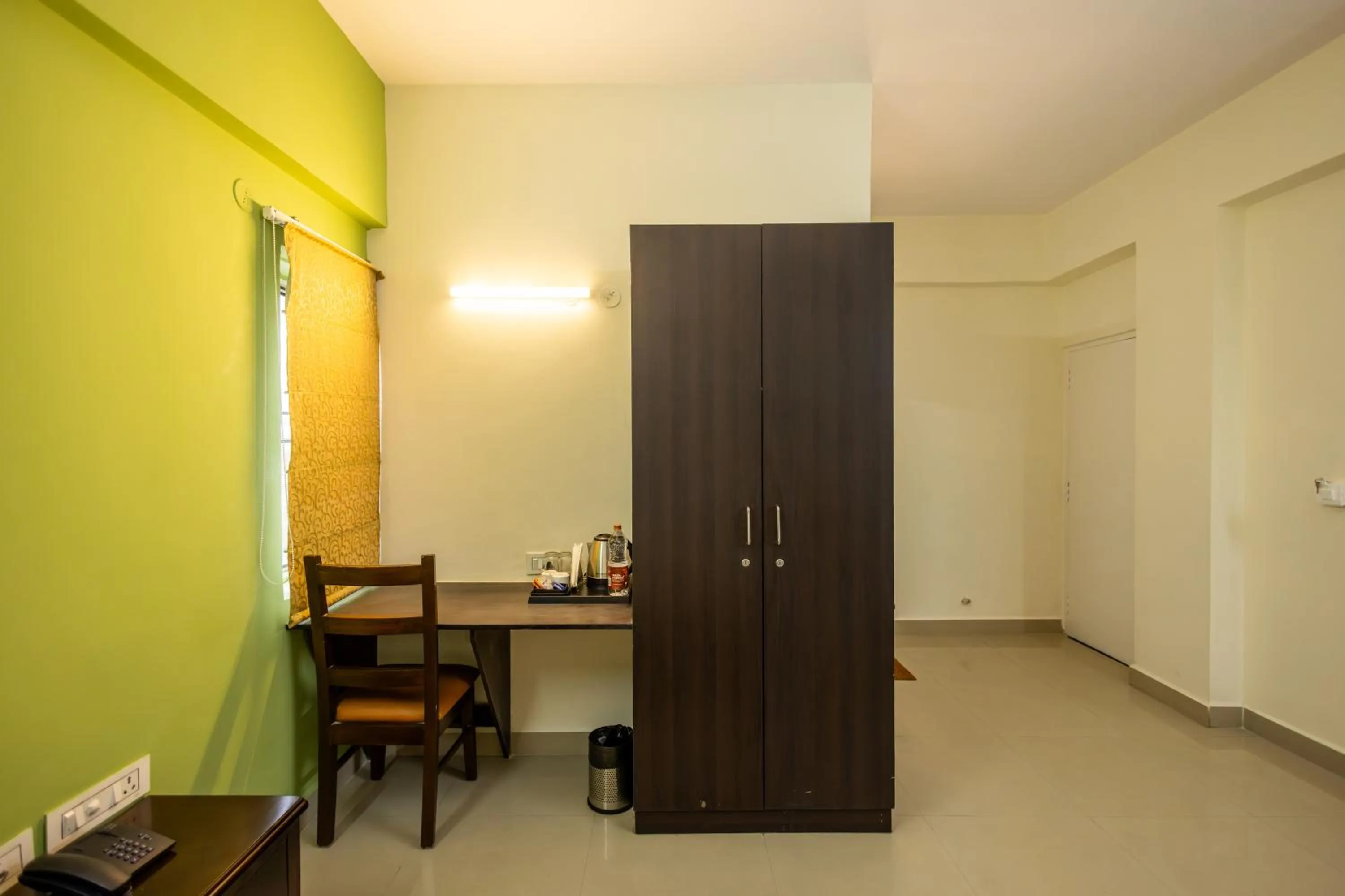 hair dresser in Suraksha Stay Brookfield Hotel