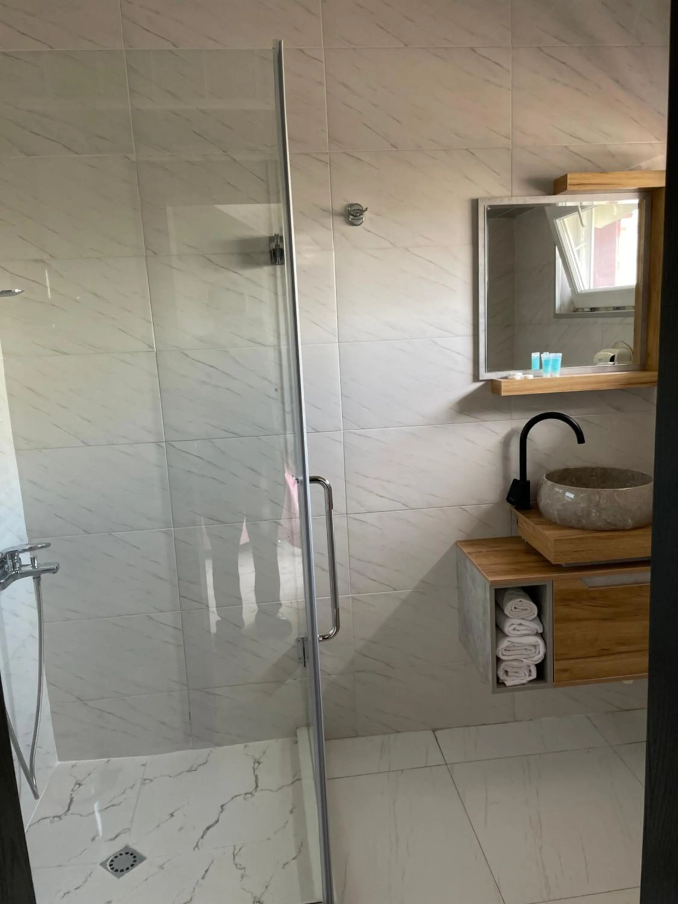 Standard Twin Room in Four Seasons Hotel