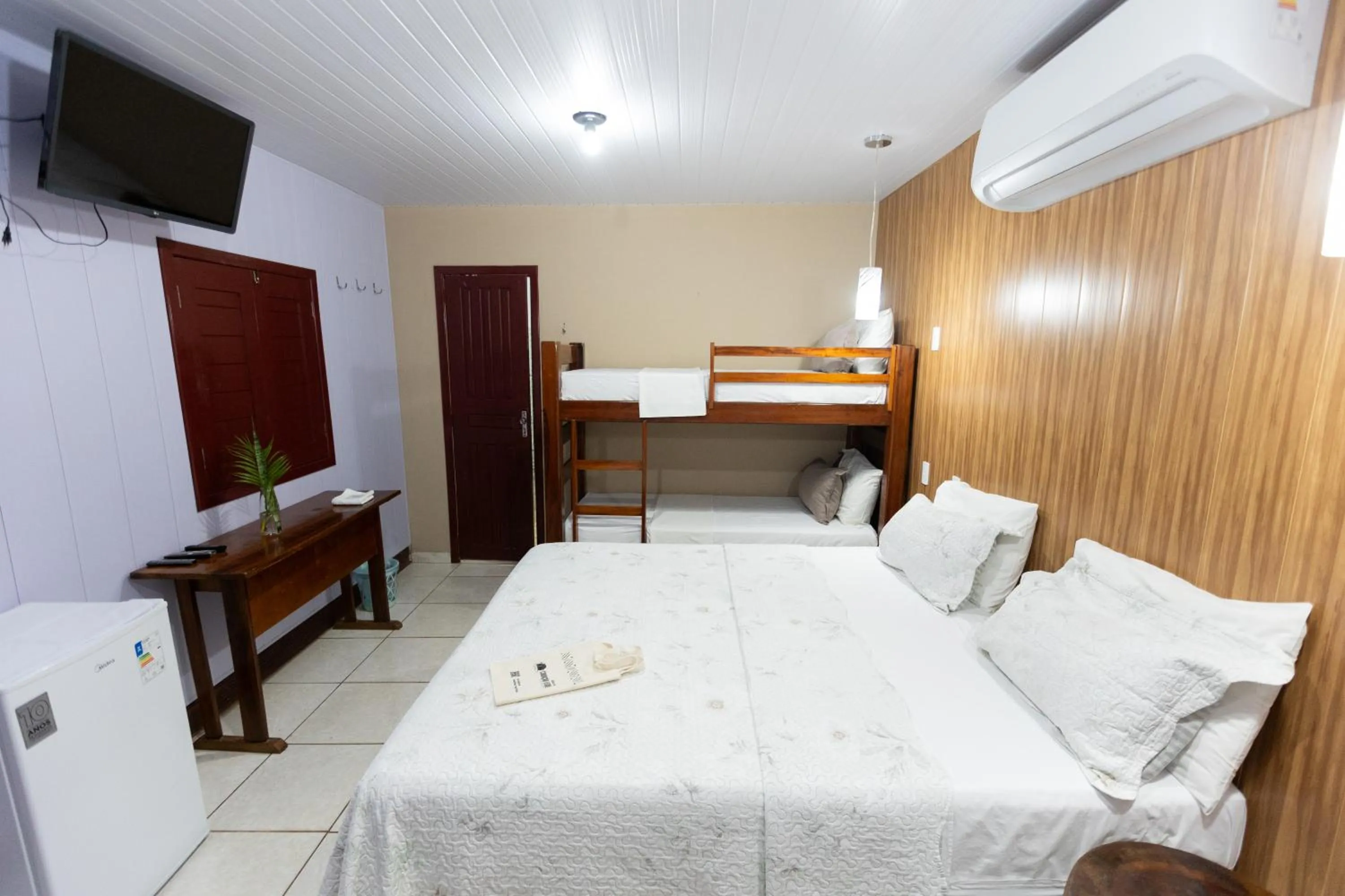 Bedroom, Bed in Hotel Coração Verde