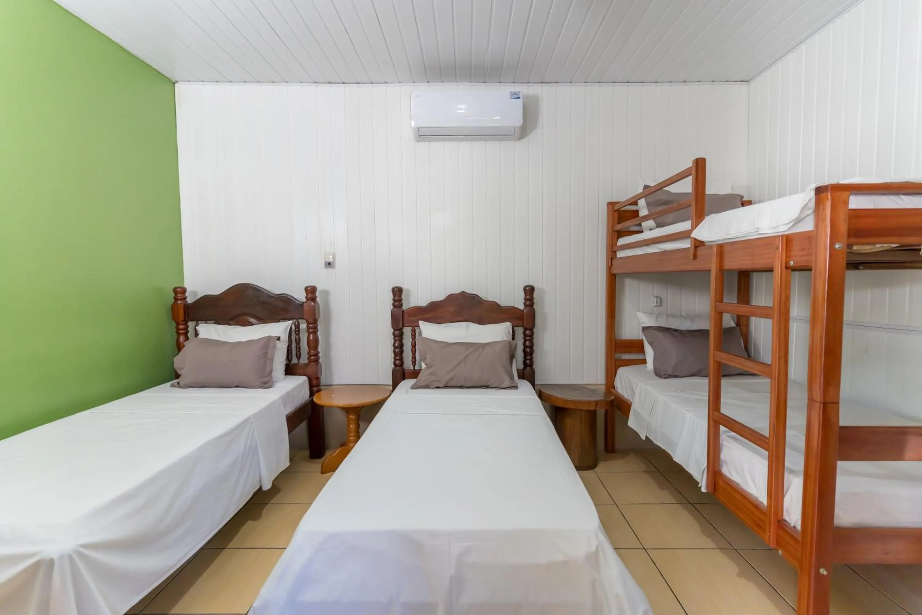 Bed in Hotel Coração Verde