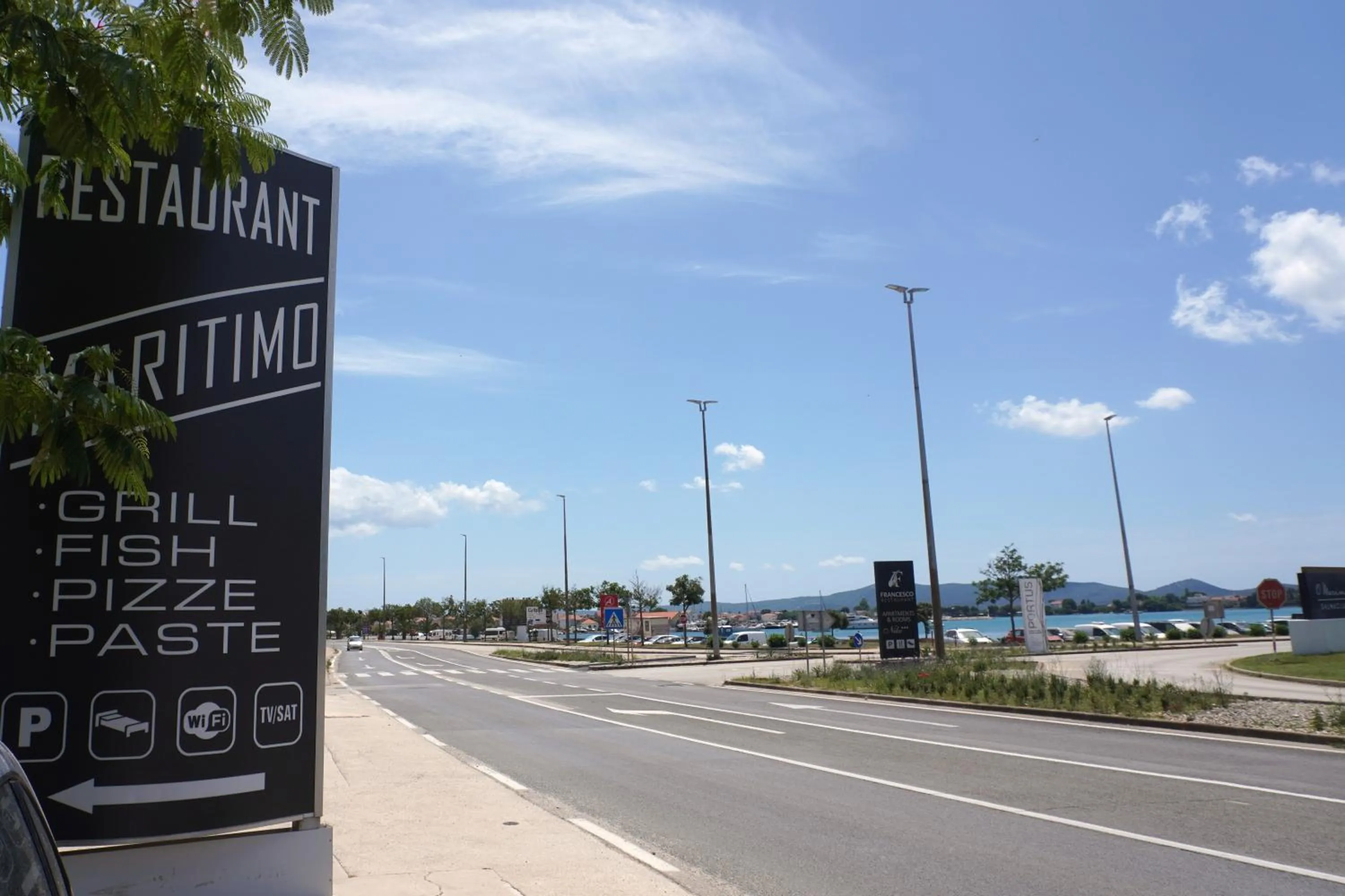 Property building in Guest House Maritimo