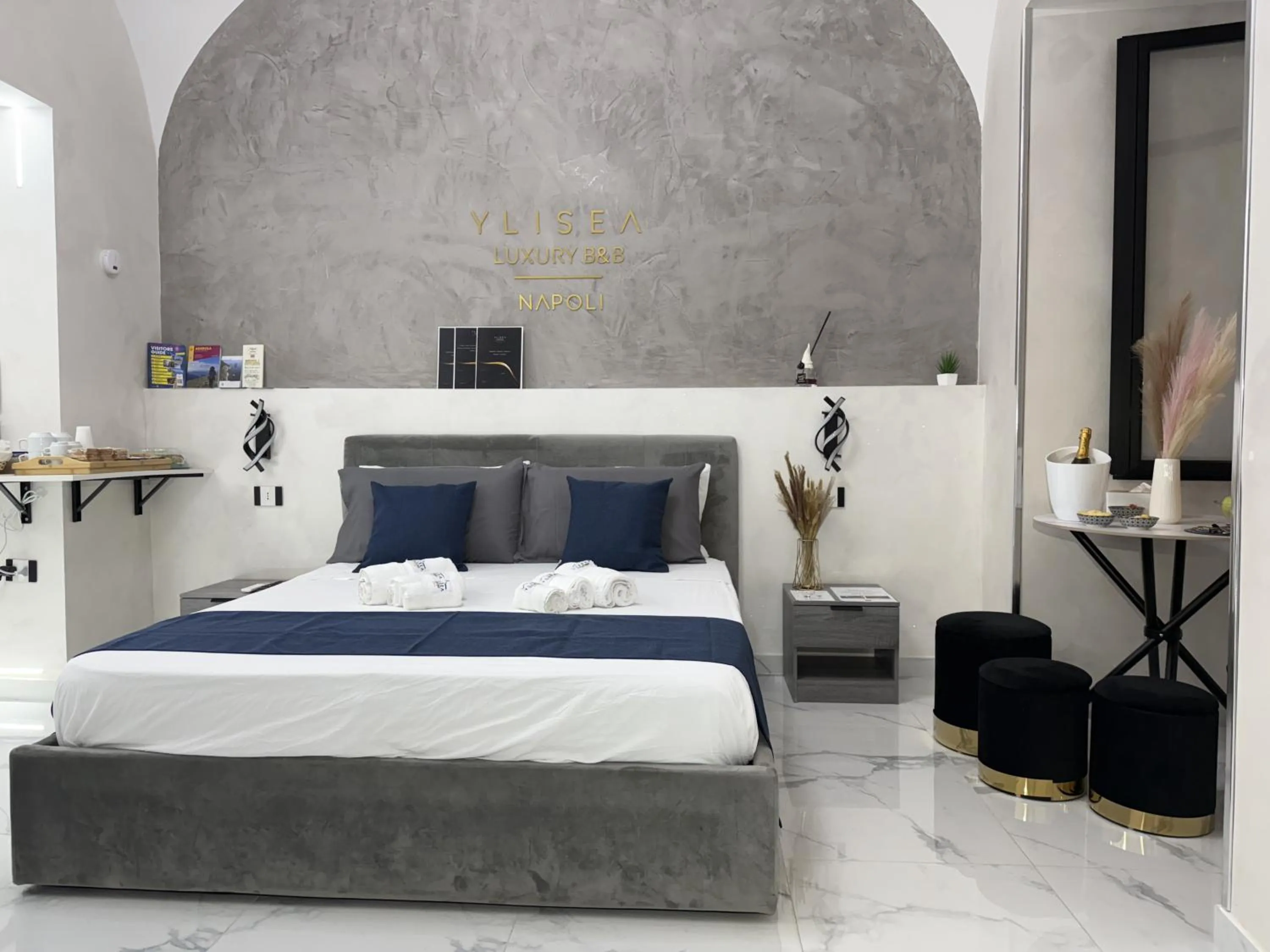 Bed in Ylisea Luxury B&B