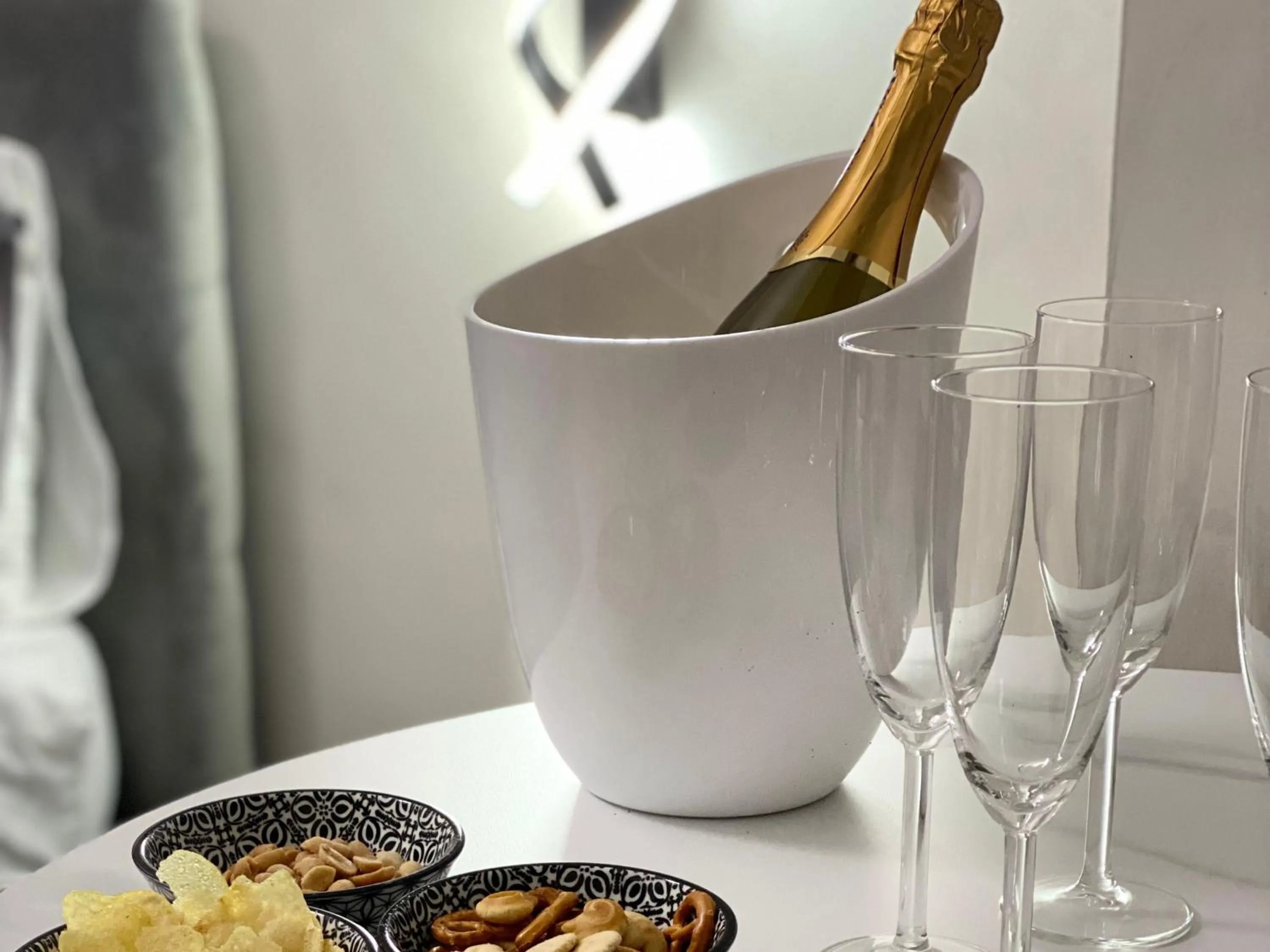 Drinks in Ylisea Luxury B&B