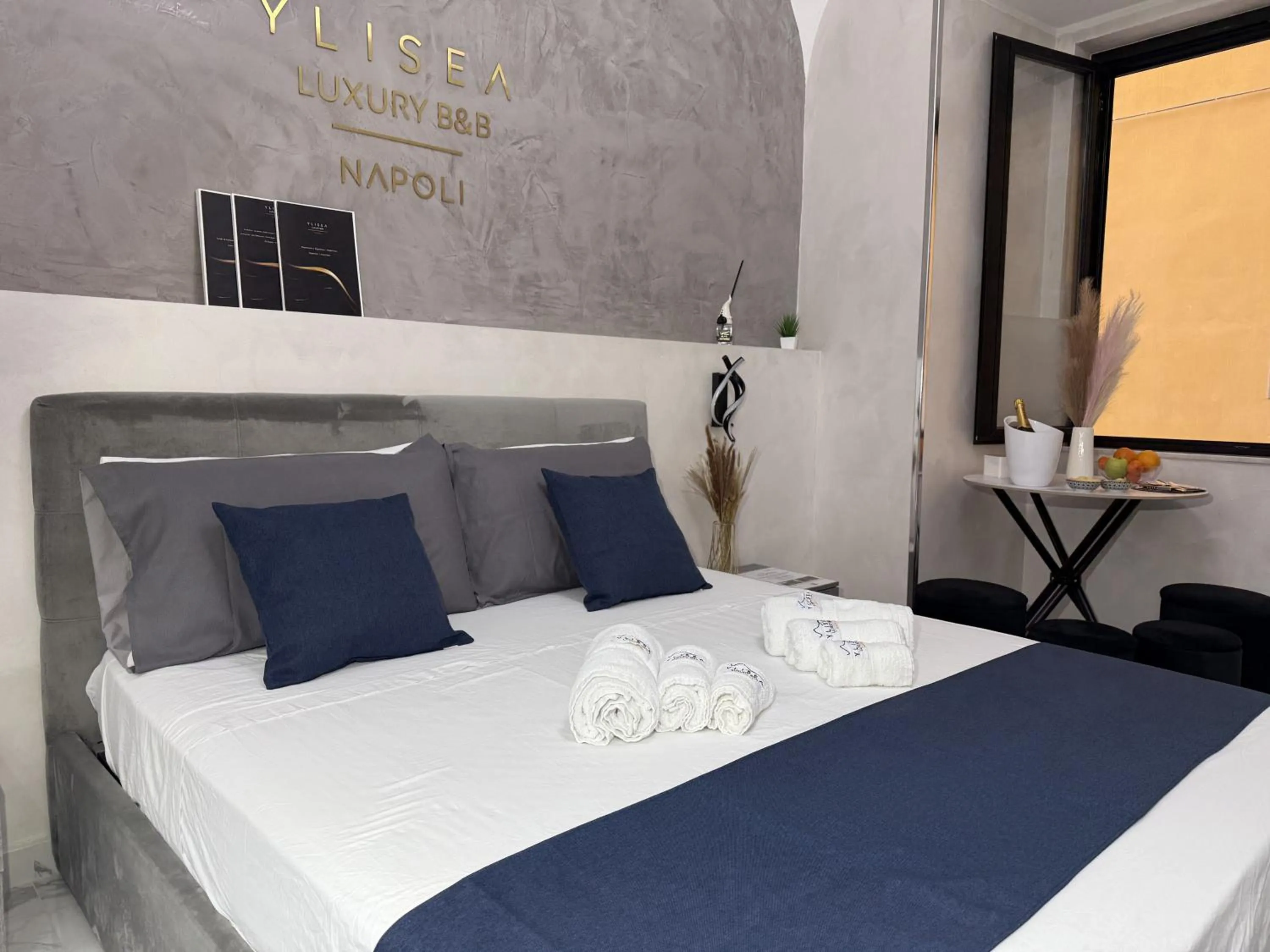 Property building, Bed in Ylisea Luxury B&B