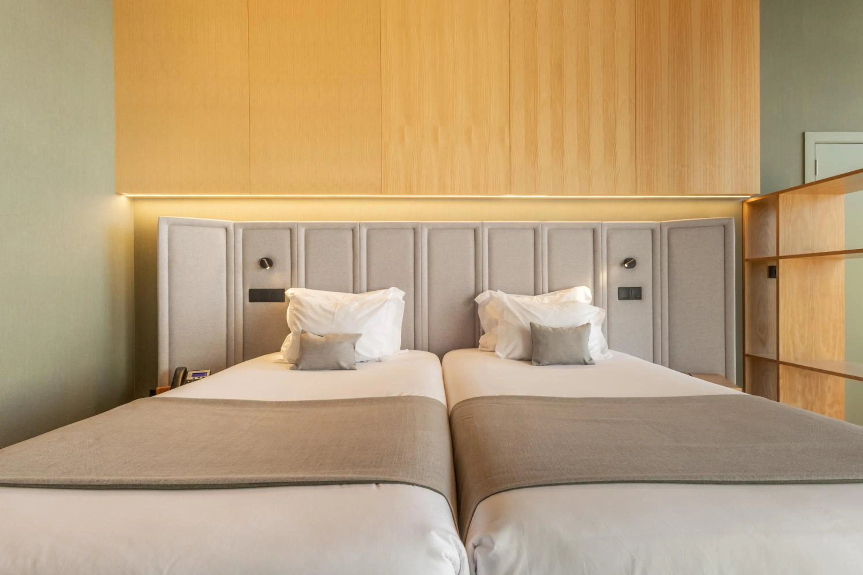 Bed in Lousada Country Hotel