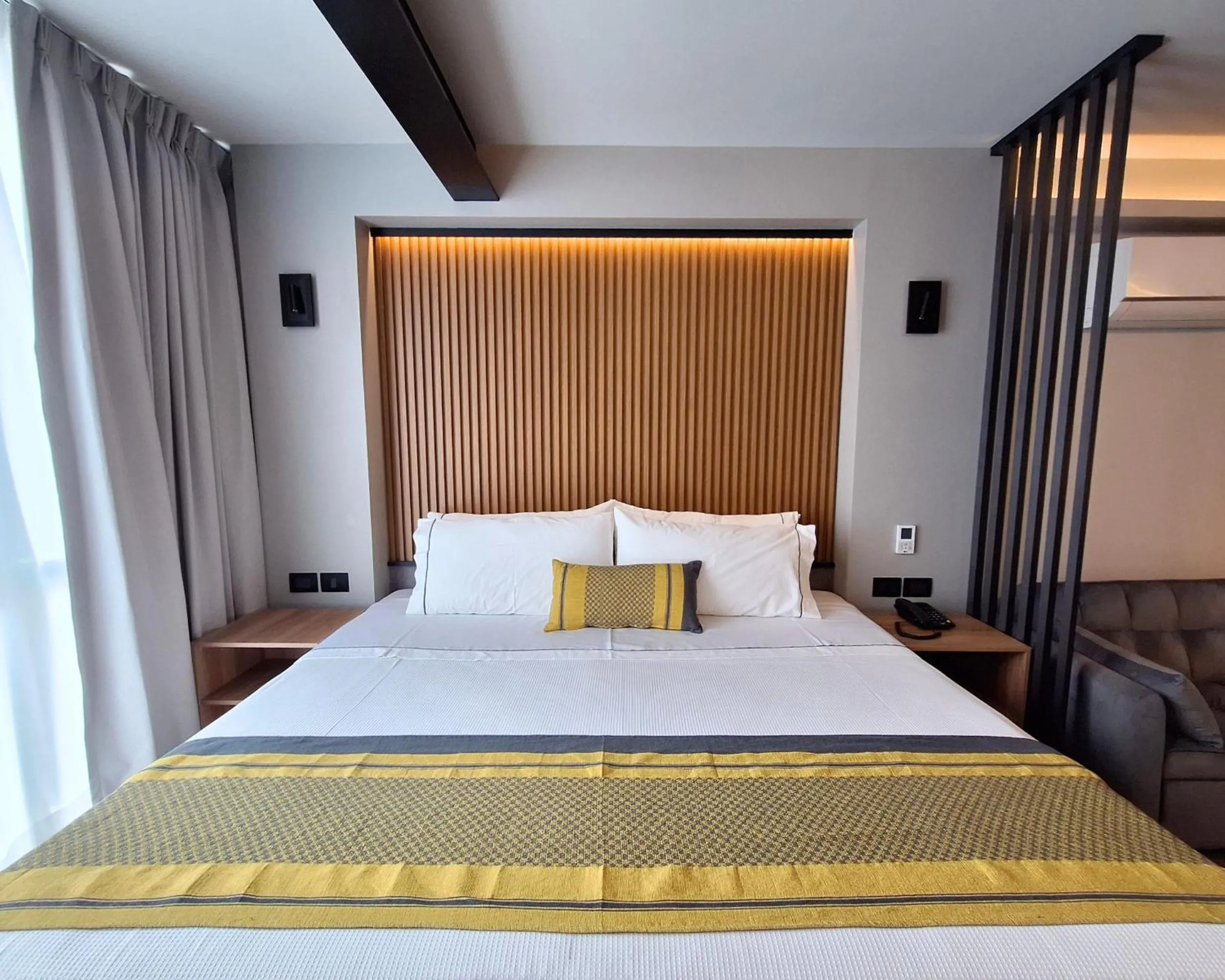 Bed in Hotel Block Suites