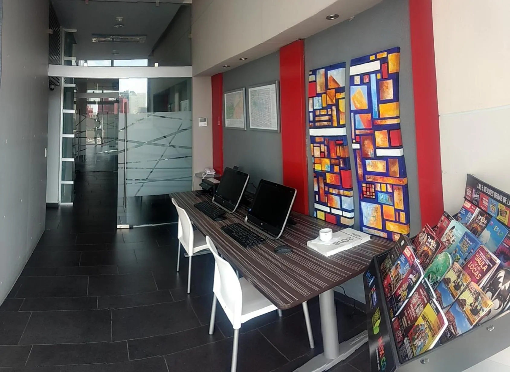 Lobby or reception in Hotel Block Suites