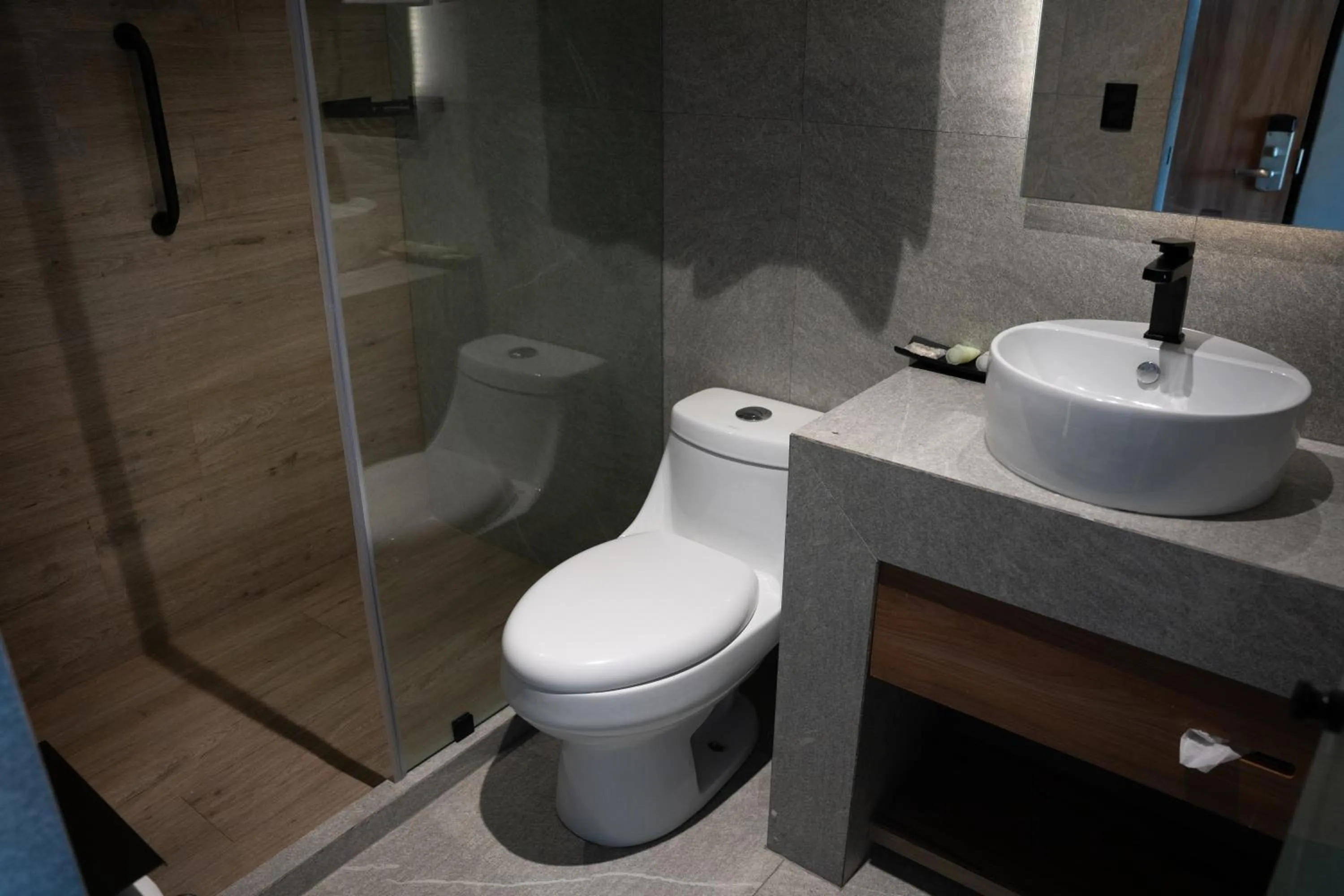 Bathroom in Hotel Block Suites