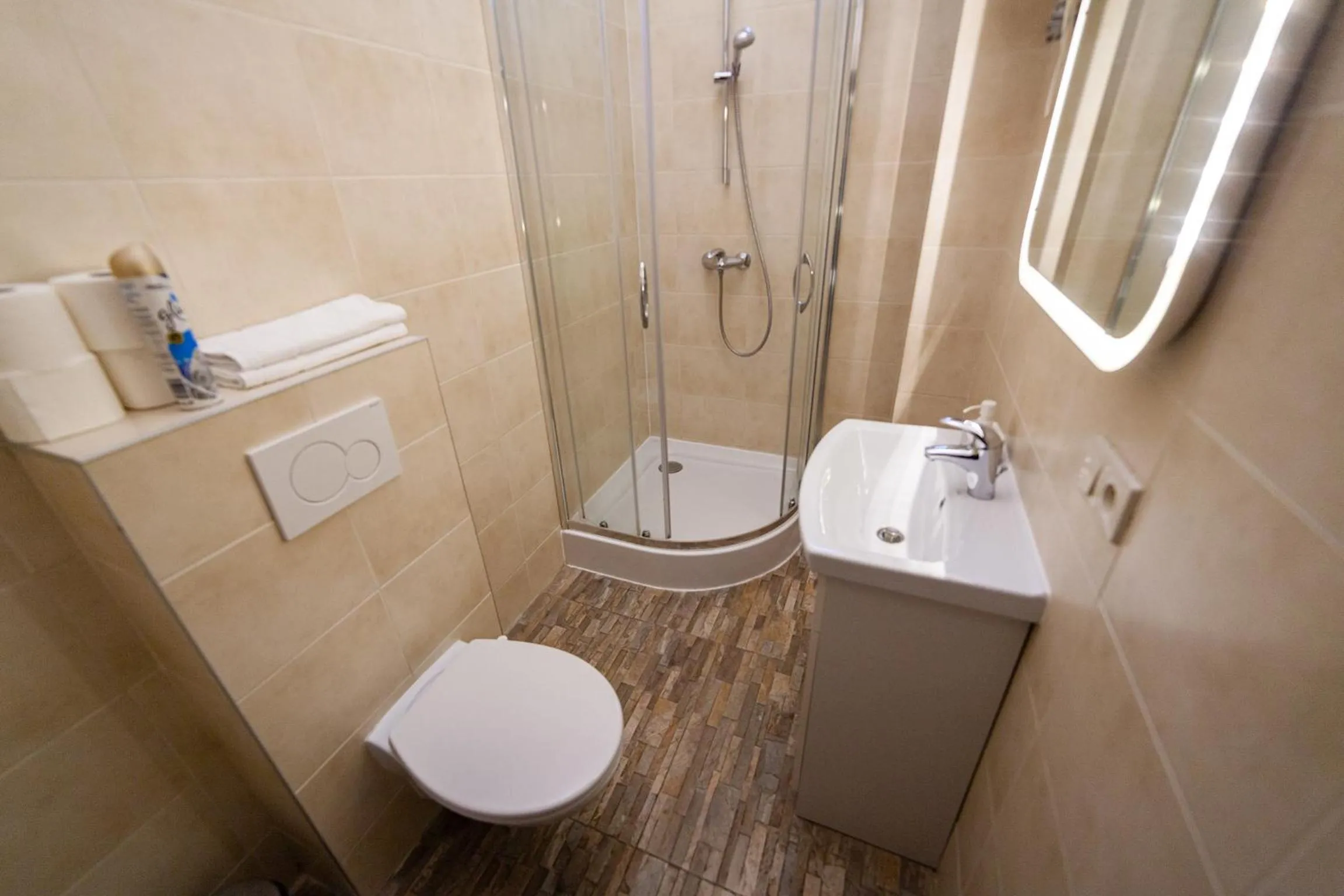 Bathroom in Lounge Apartments