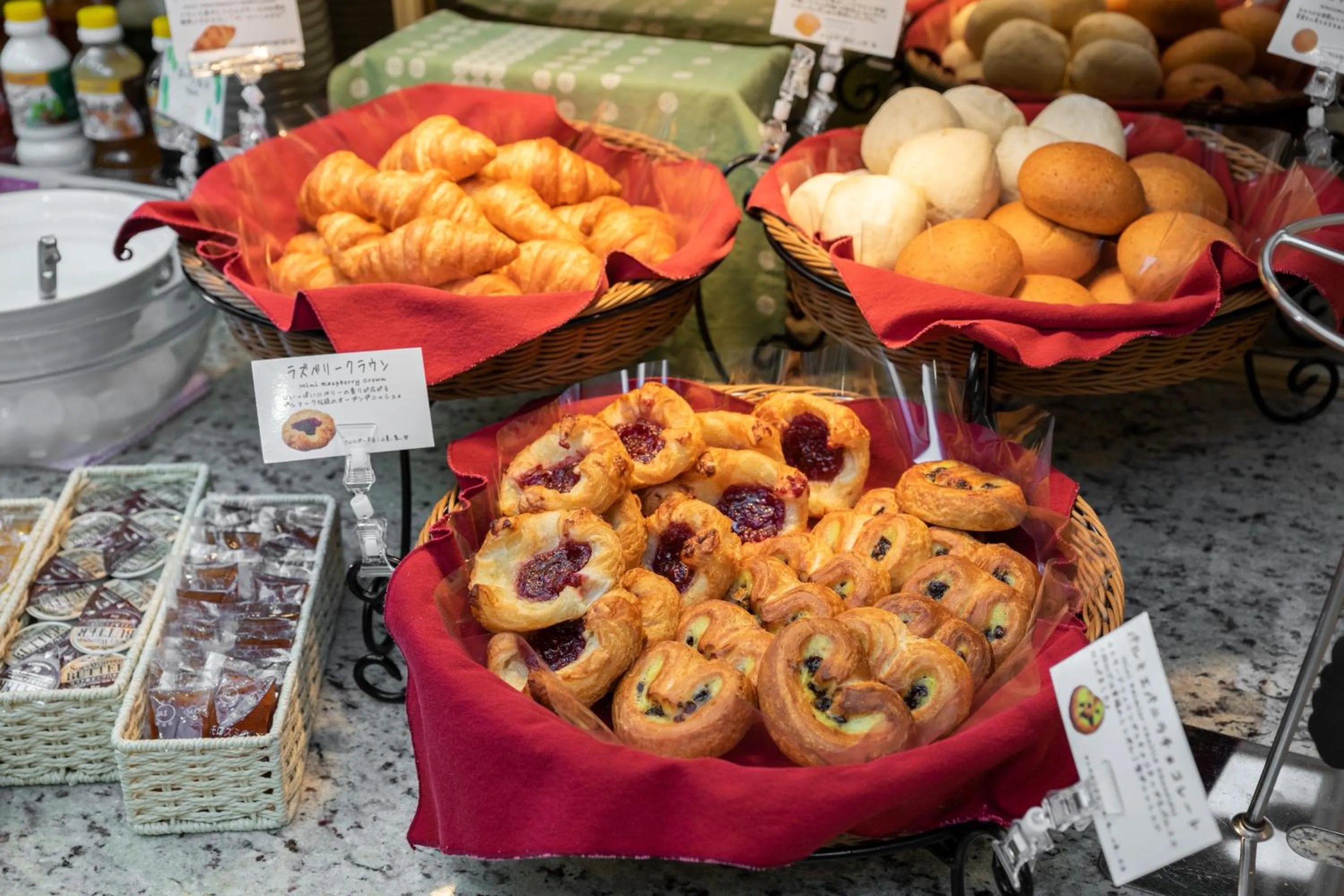 Buffet breakfast in Super Hotel Asakusa