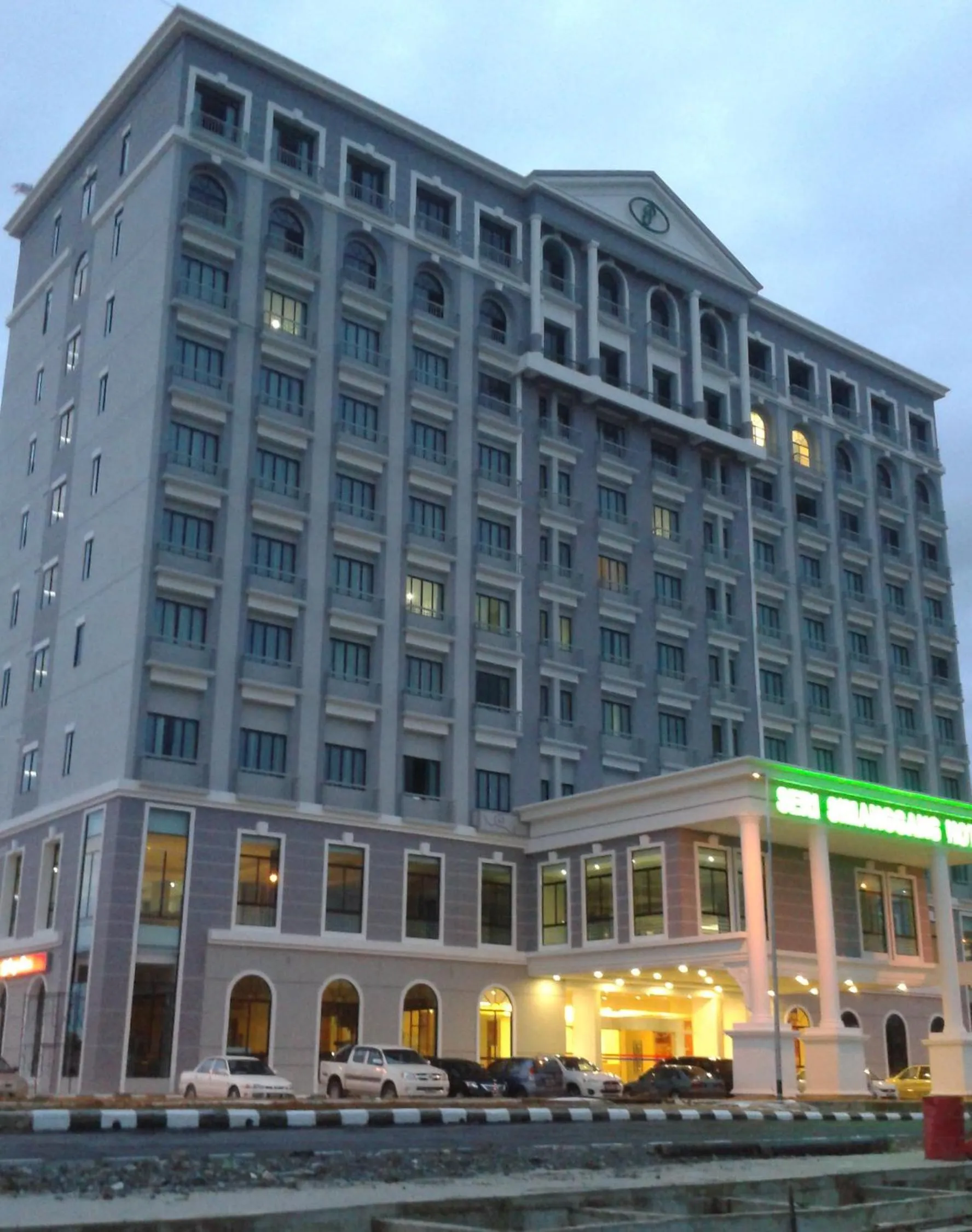 Facade/entrance in Seri Simanggang Hotel