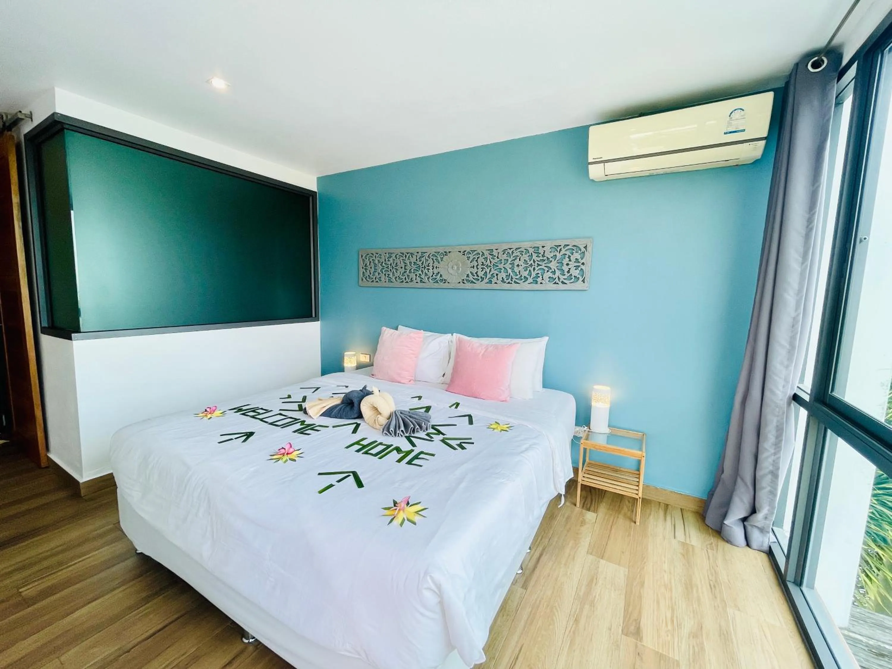 Bedroom, Bed in Baan Saint-Tropez Seaview Villas Kata Beach