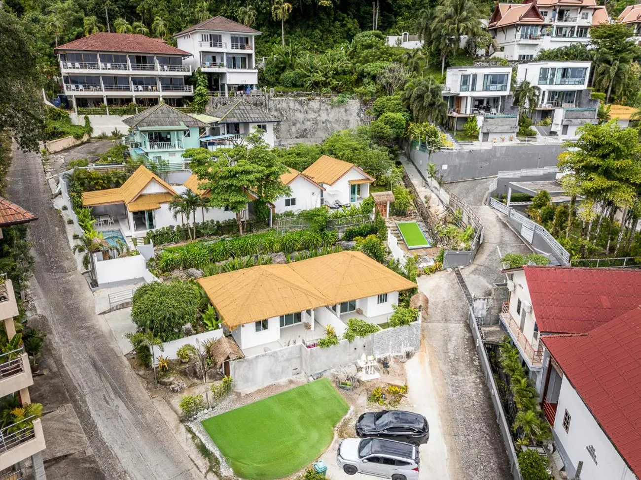 Property building in Baan Saint-Tropez Seaview Villas Kata Beach