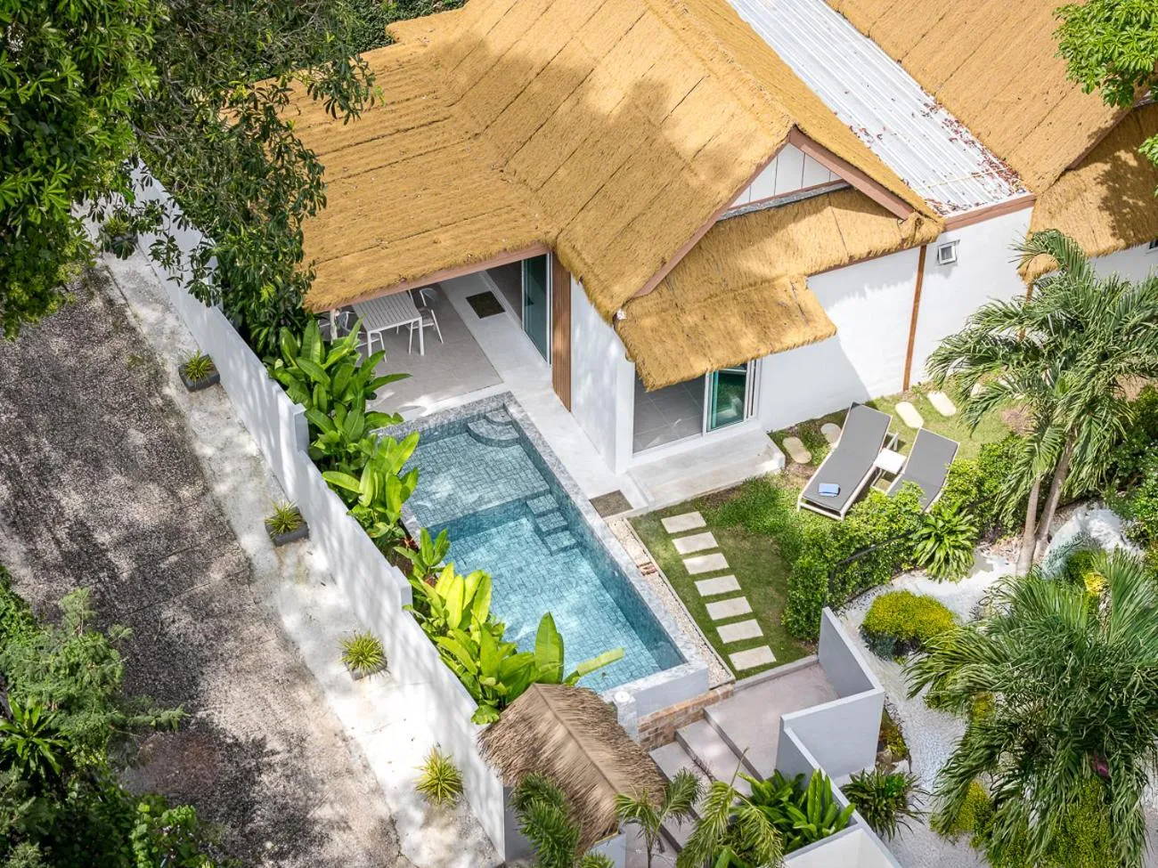 Property building in Baan Saint-Tropez Seaview Villas Kata Beach