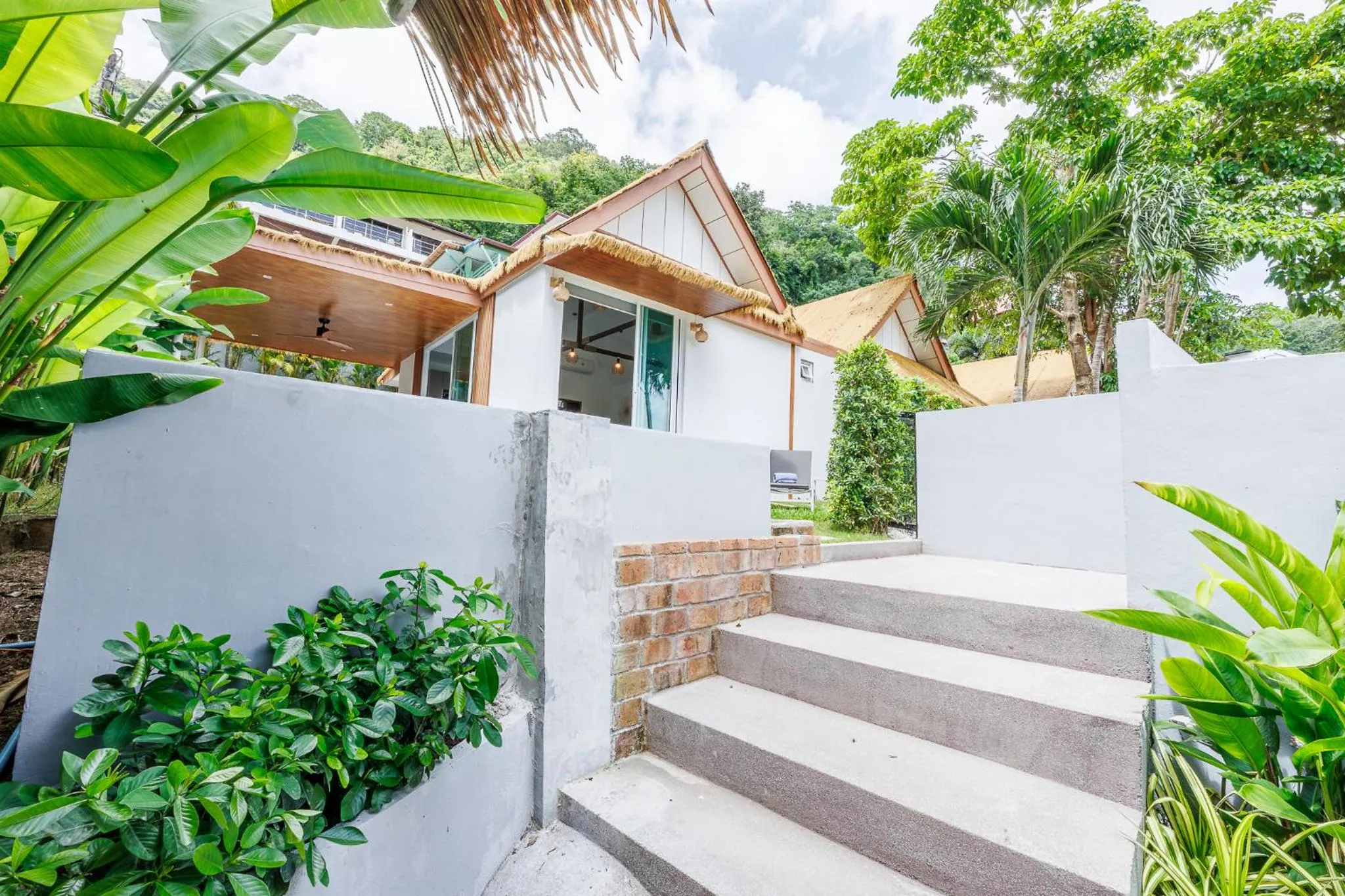 Facade/entrance in Baan Saint-Tropez Seaview Villas Kata Beach