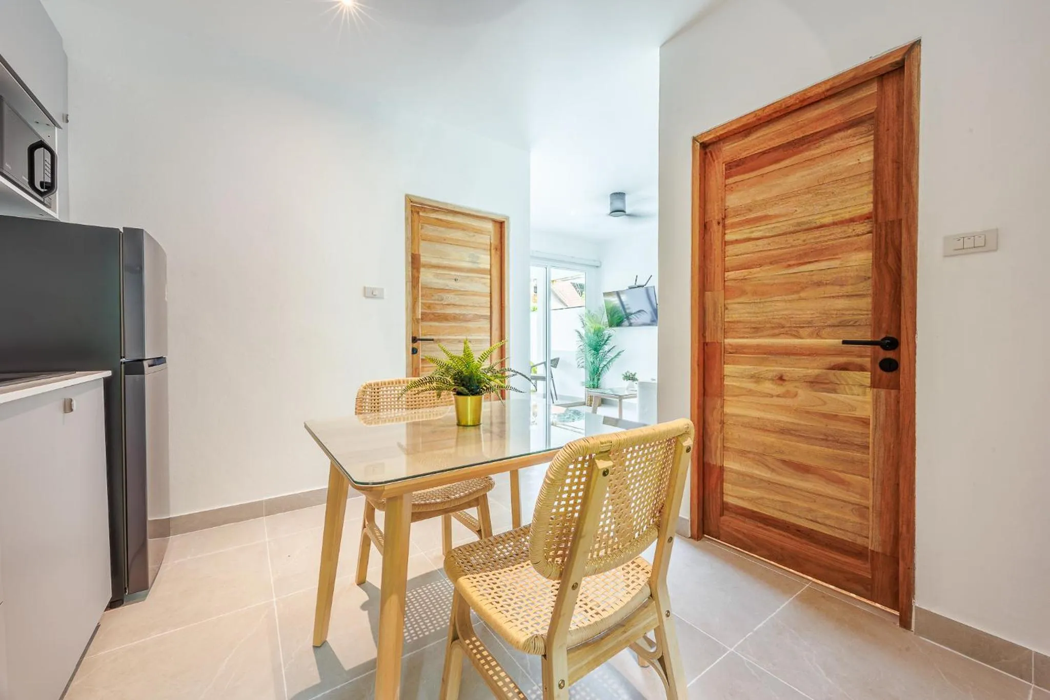 Dining area in Baan Saint-Tropez Seaview Villas Kata Beach