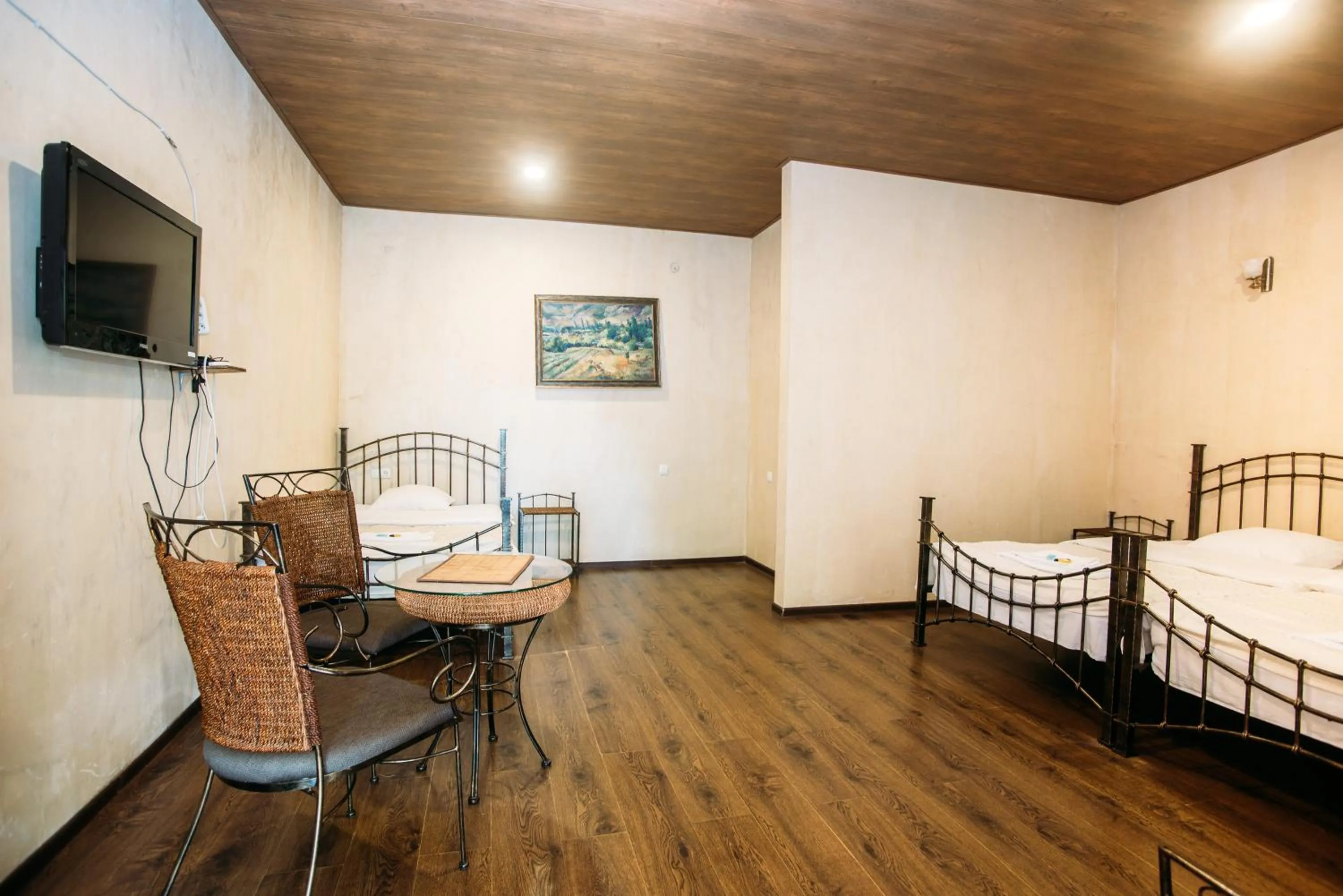 Photo of the whole room, Bed in Chateau Eniseli