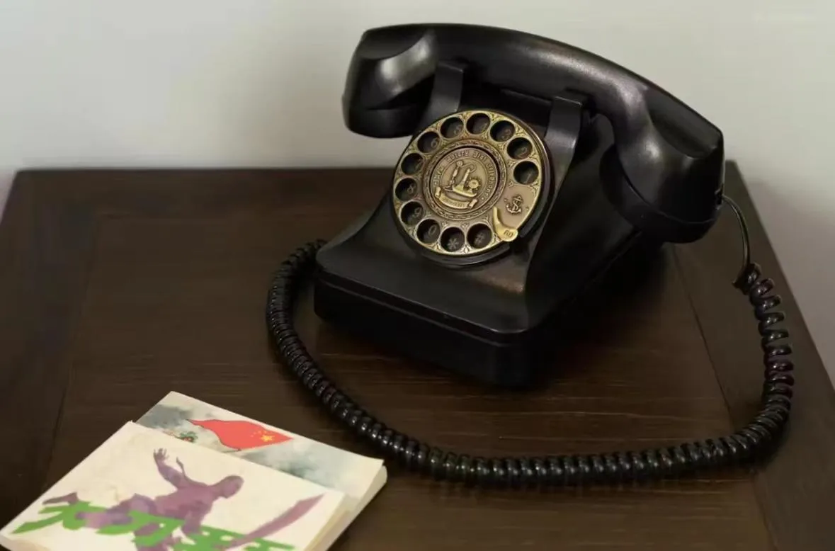 room service in Nostalgia Hotel Beijing Confucius Temple