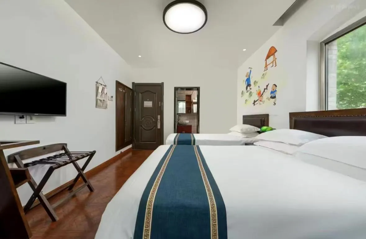 Photo of the whole room, Bed in Nostalgia Hotel Beijing Confucius Temple