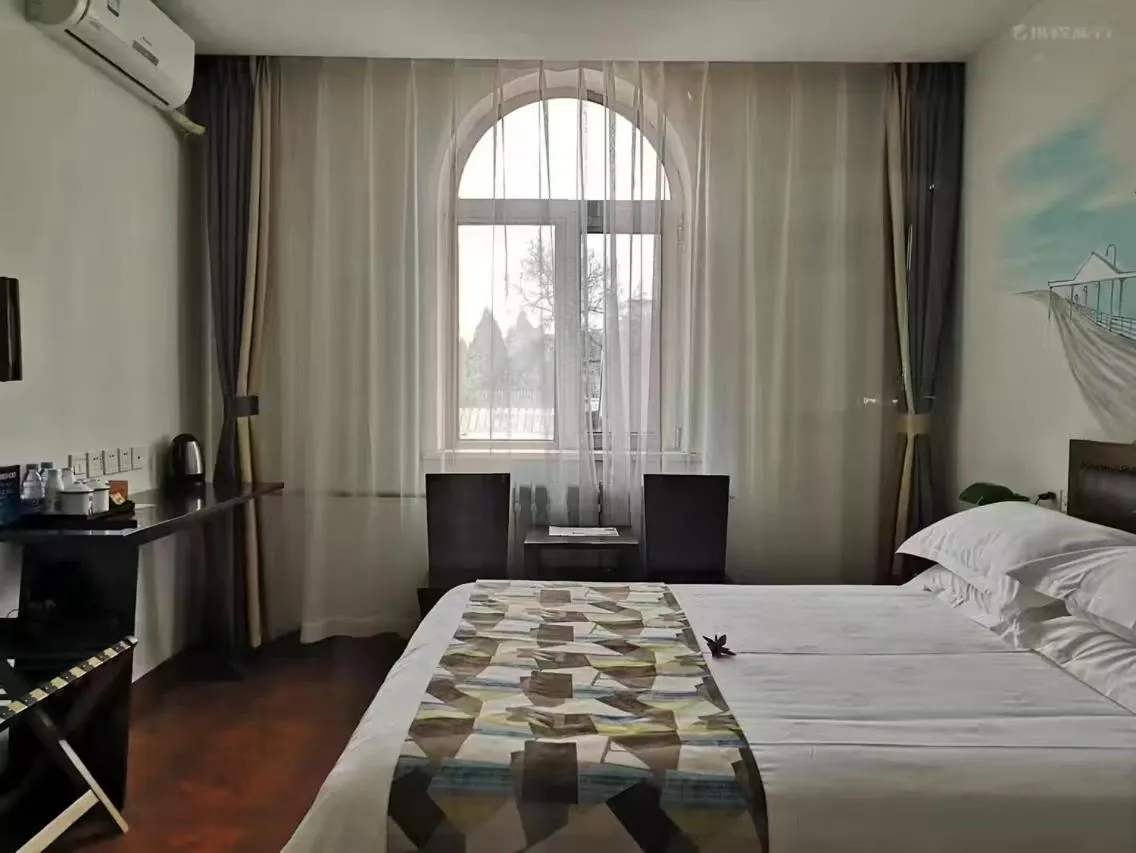 Photo of the whole room, Bed in Nostalgia Hotel Beijing Confucius Temple