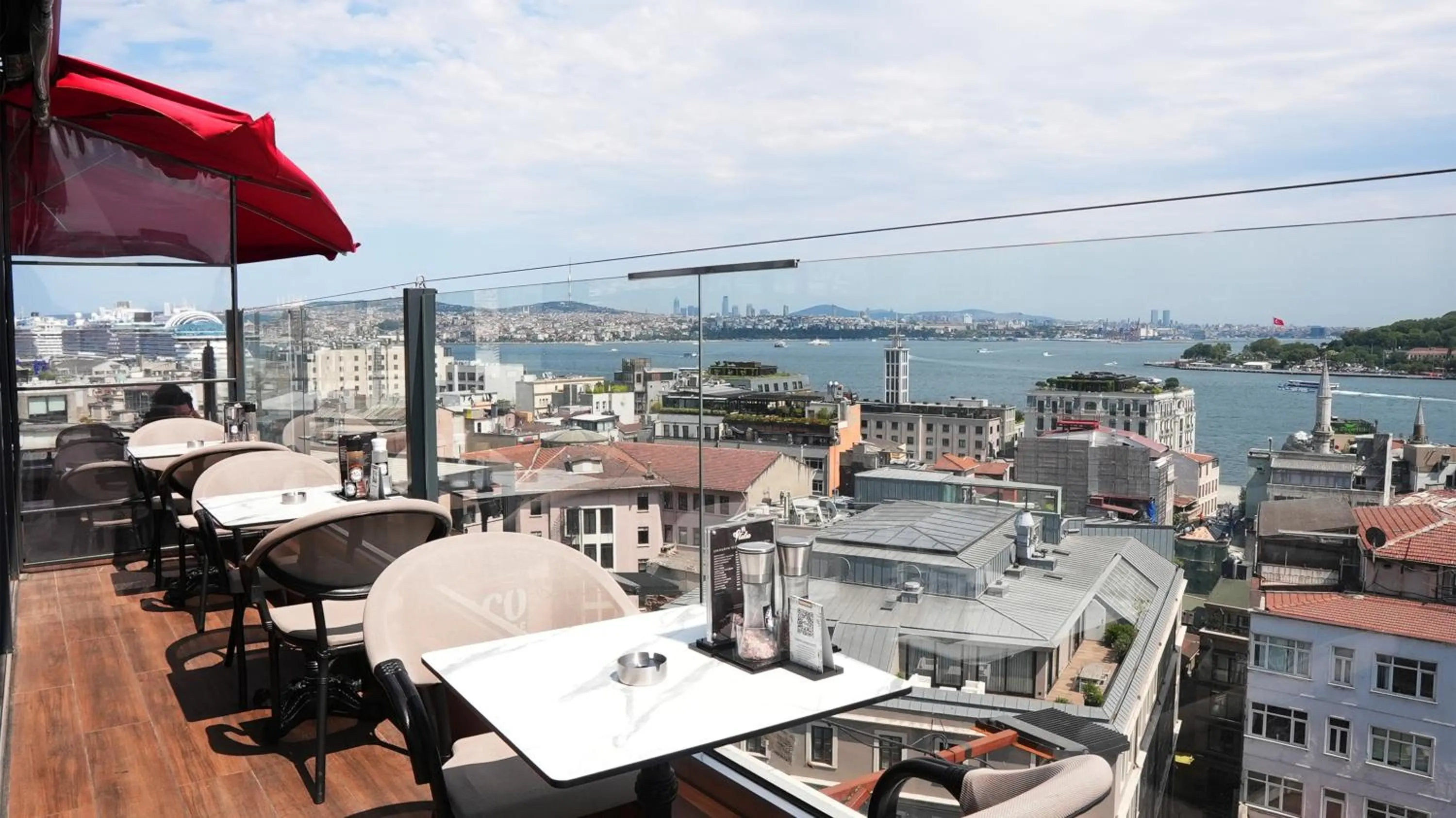 Property building in Karakoy Aparts Hotel - Special Category