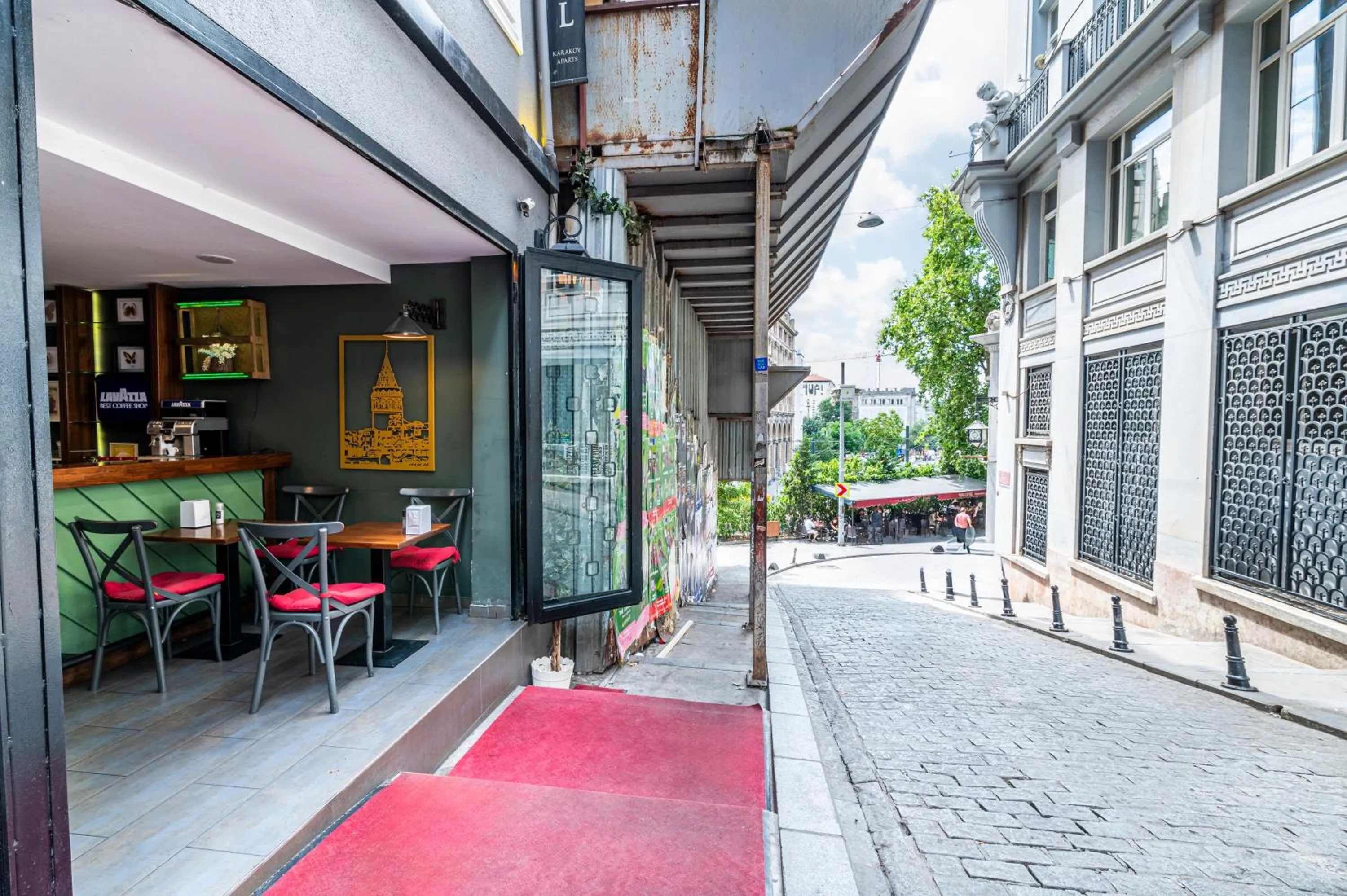 Property building in Karakoy Aparts Hotel - Special Category